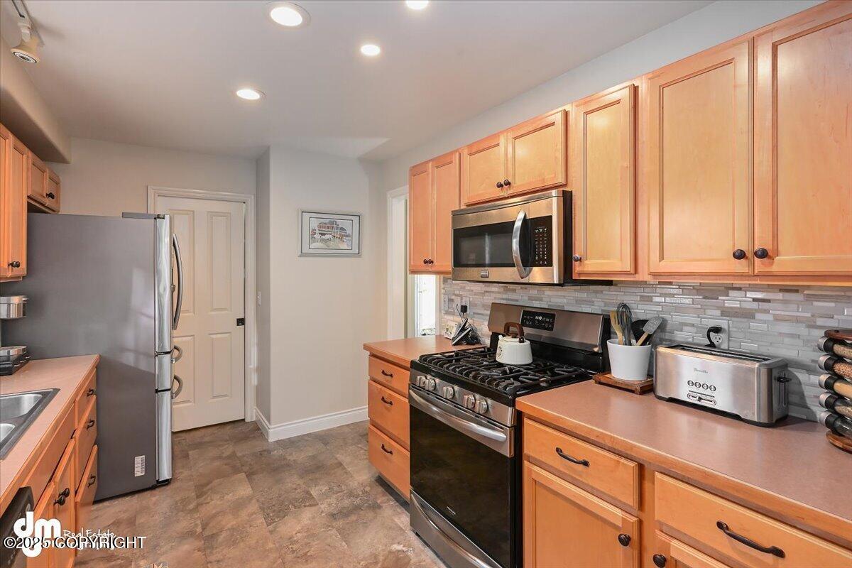 2414 Lusardi Point Circle