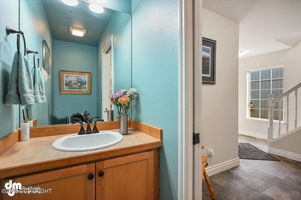 2414 Lusardi Point Circle