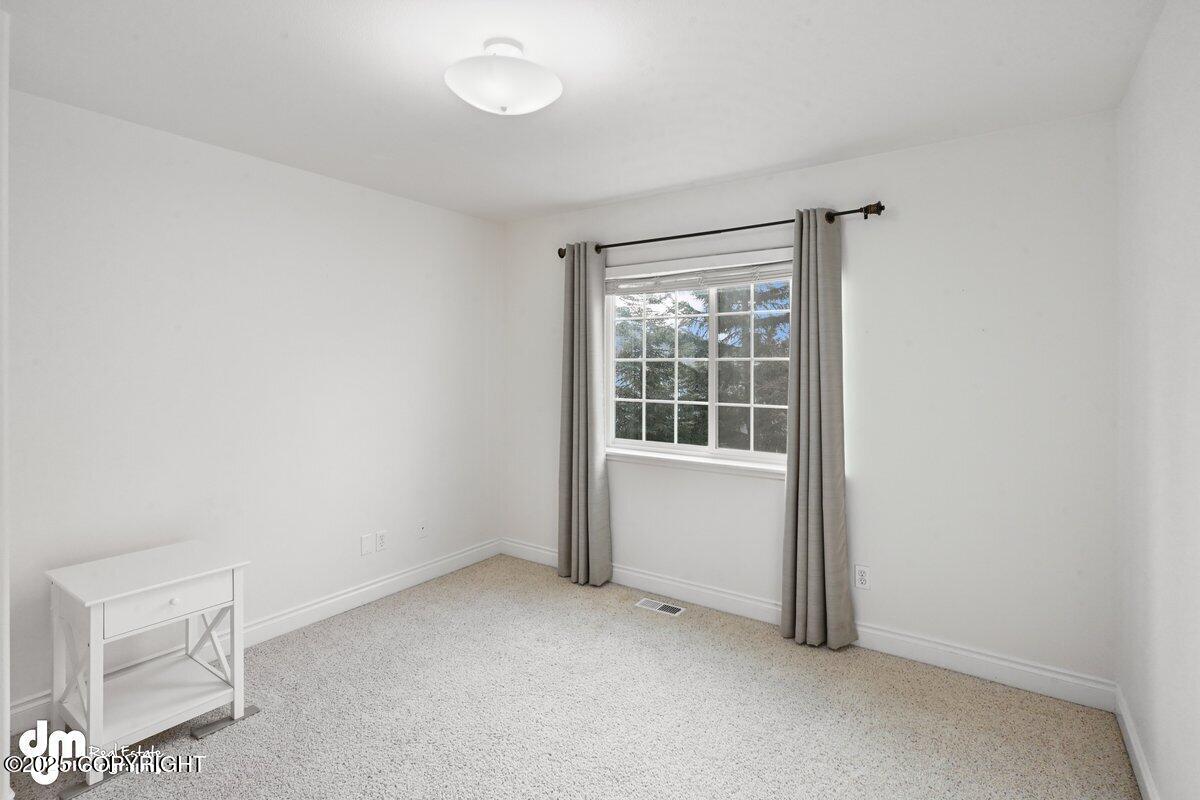 2414 Lusardi Point Circle