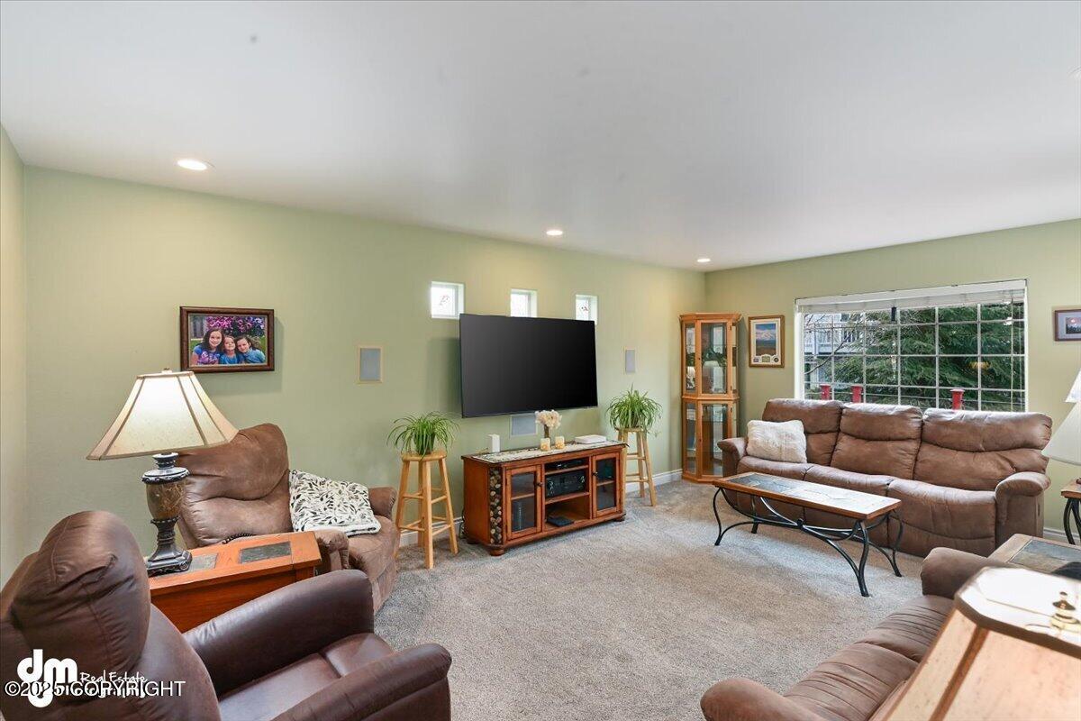 2414 Lusardi Point Circle