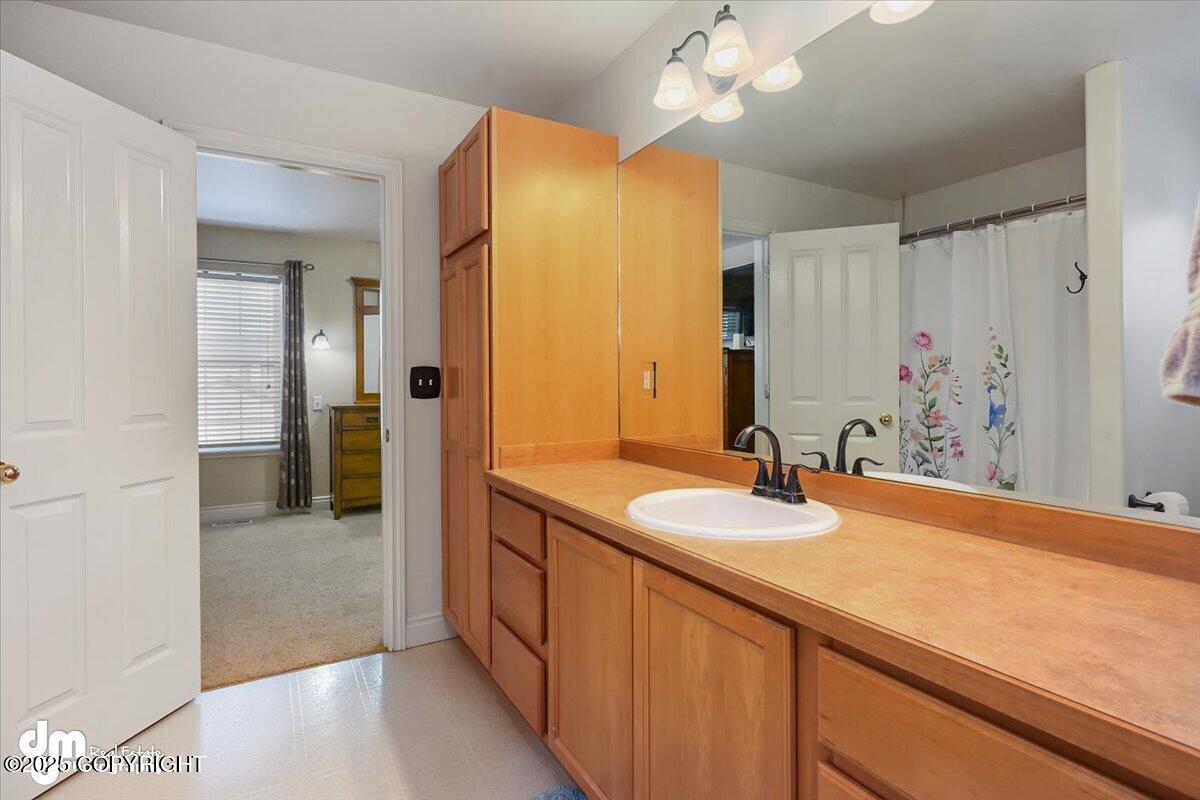 2414 Lusardi Point Circle