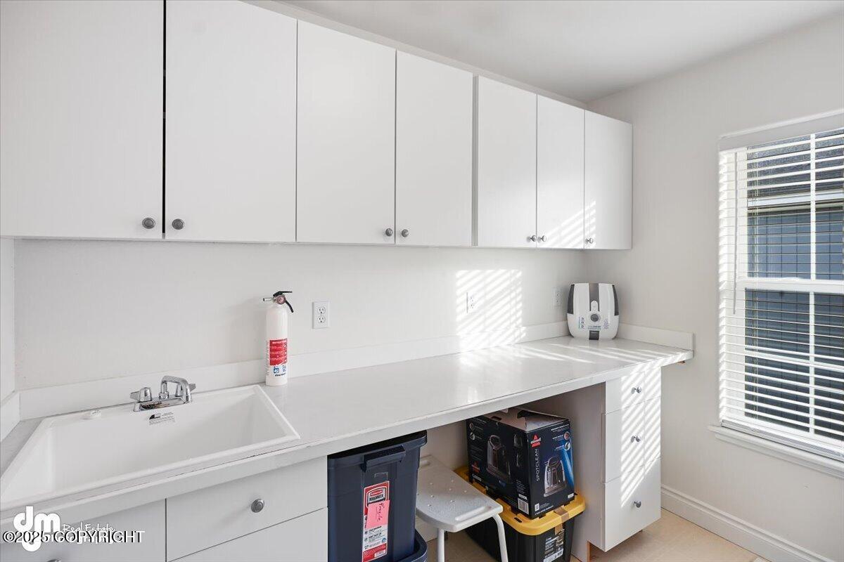 2414 Lusardi Point Circle