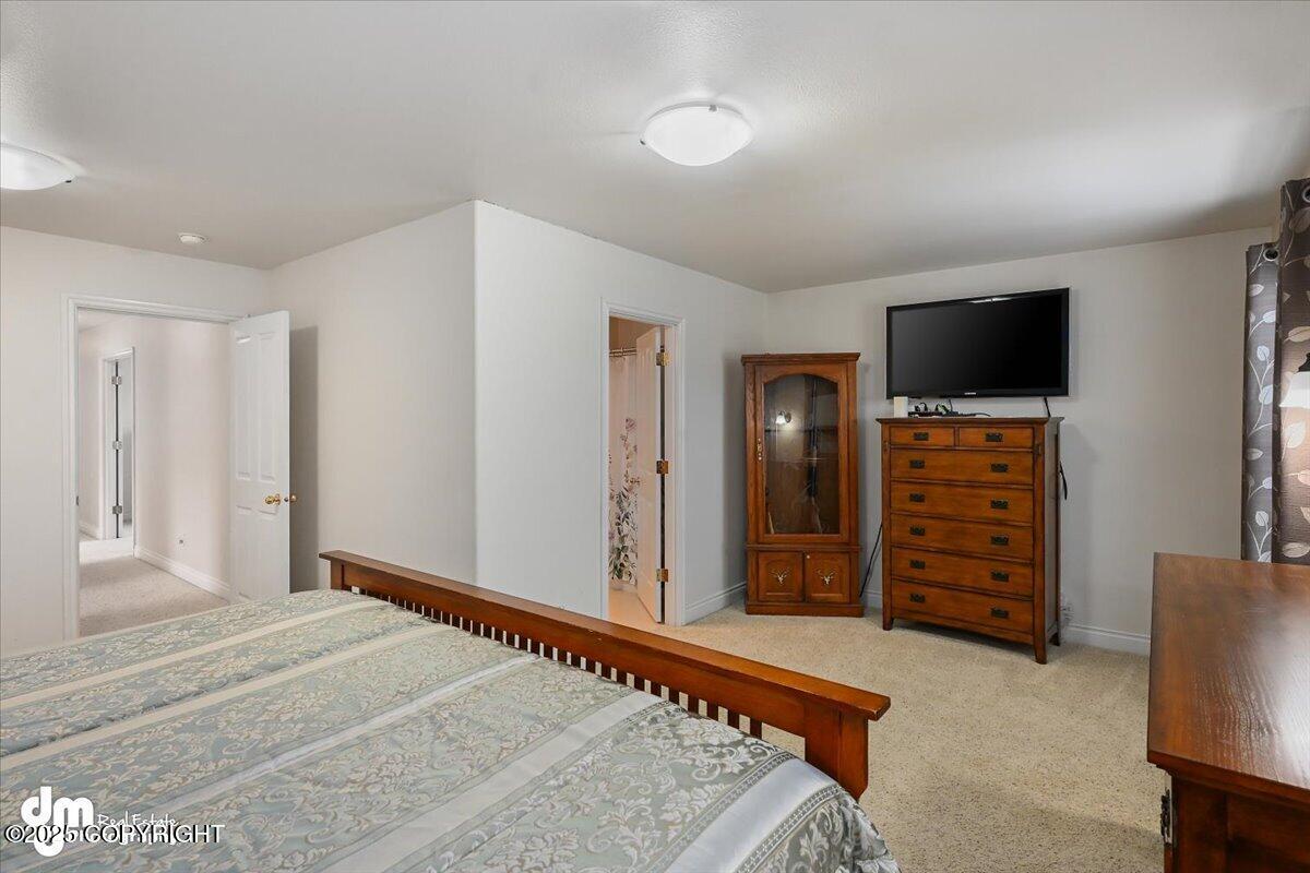 2414 Lusardi Point Circle