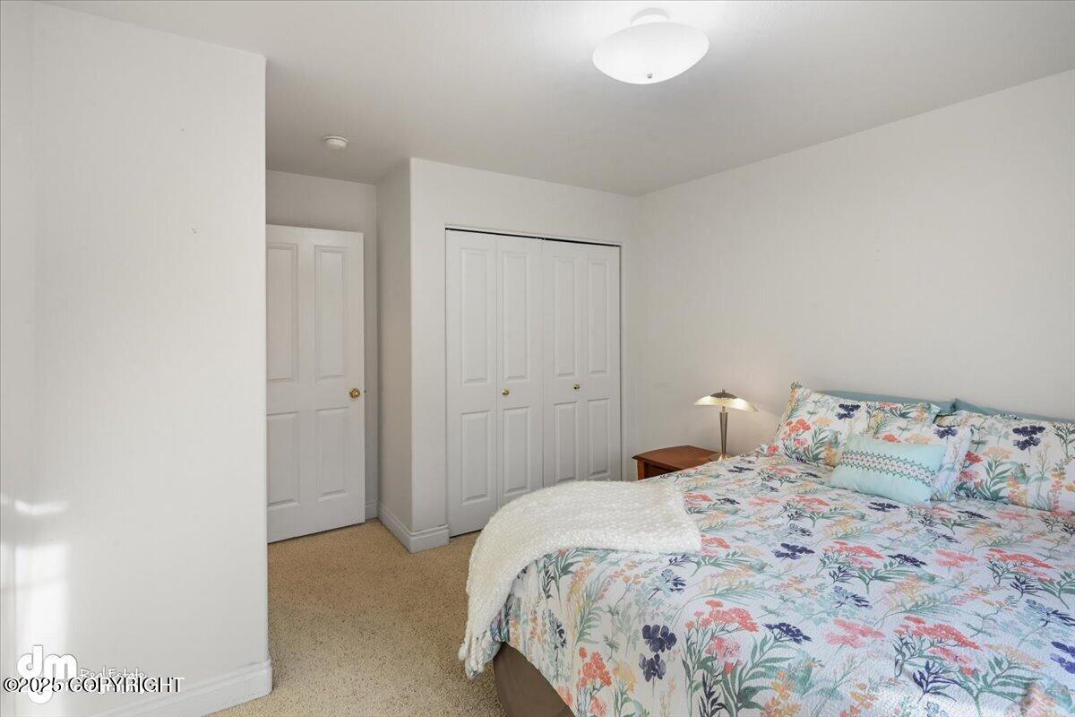 2414 Lusardi Point Circle