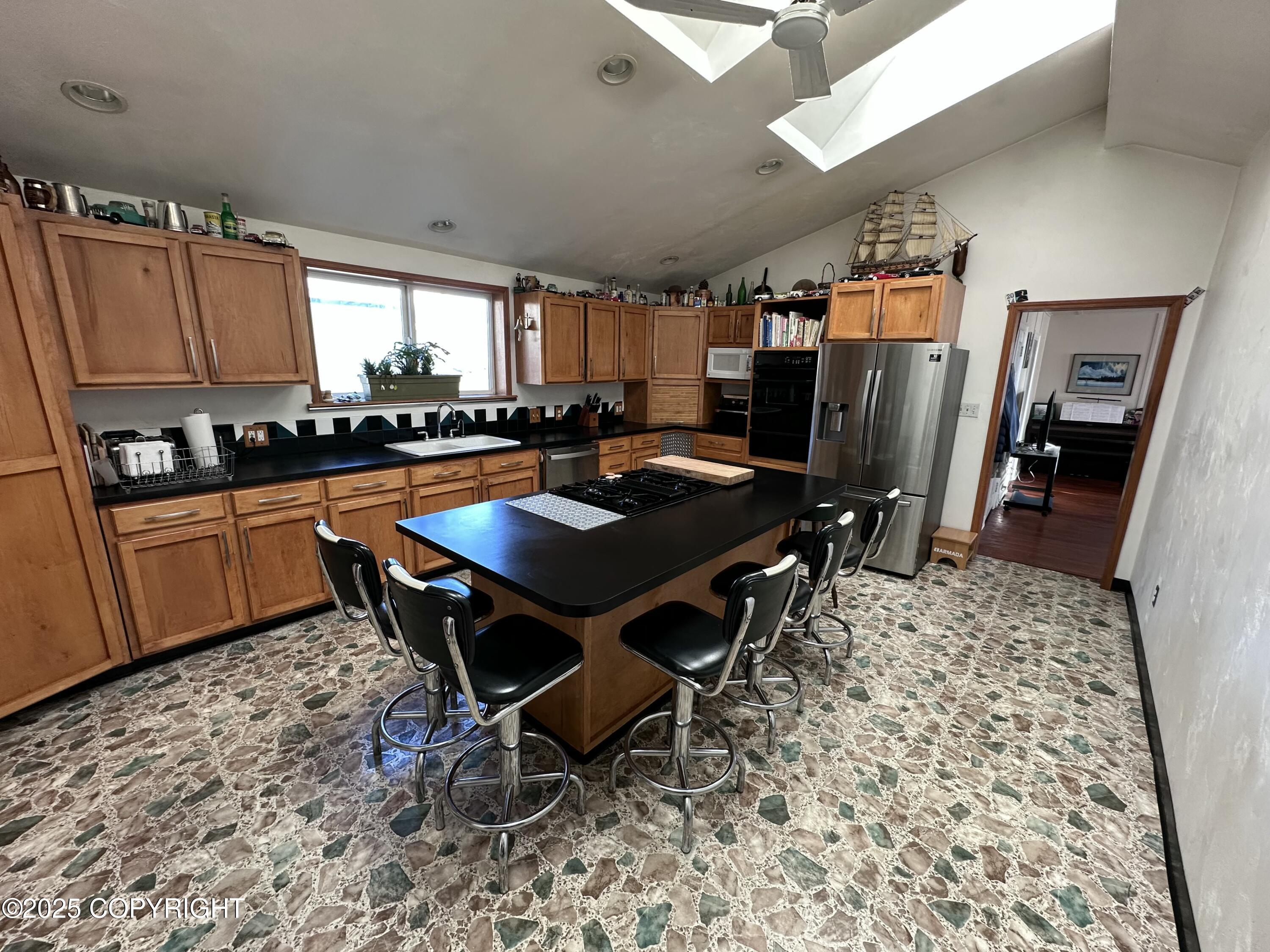 11-15 2nd Avenue
