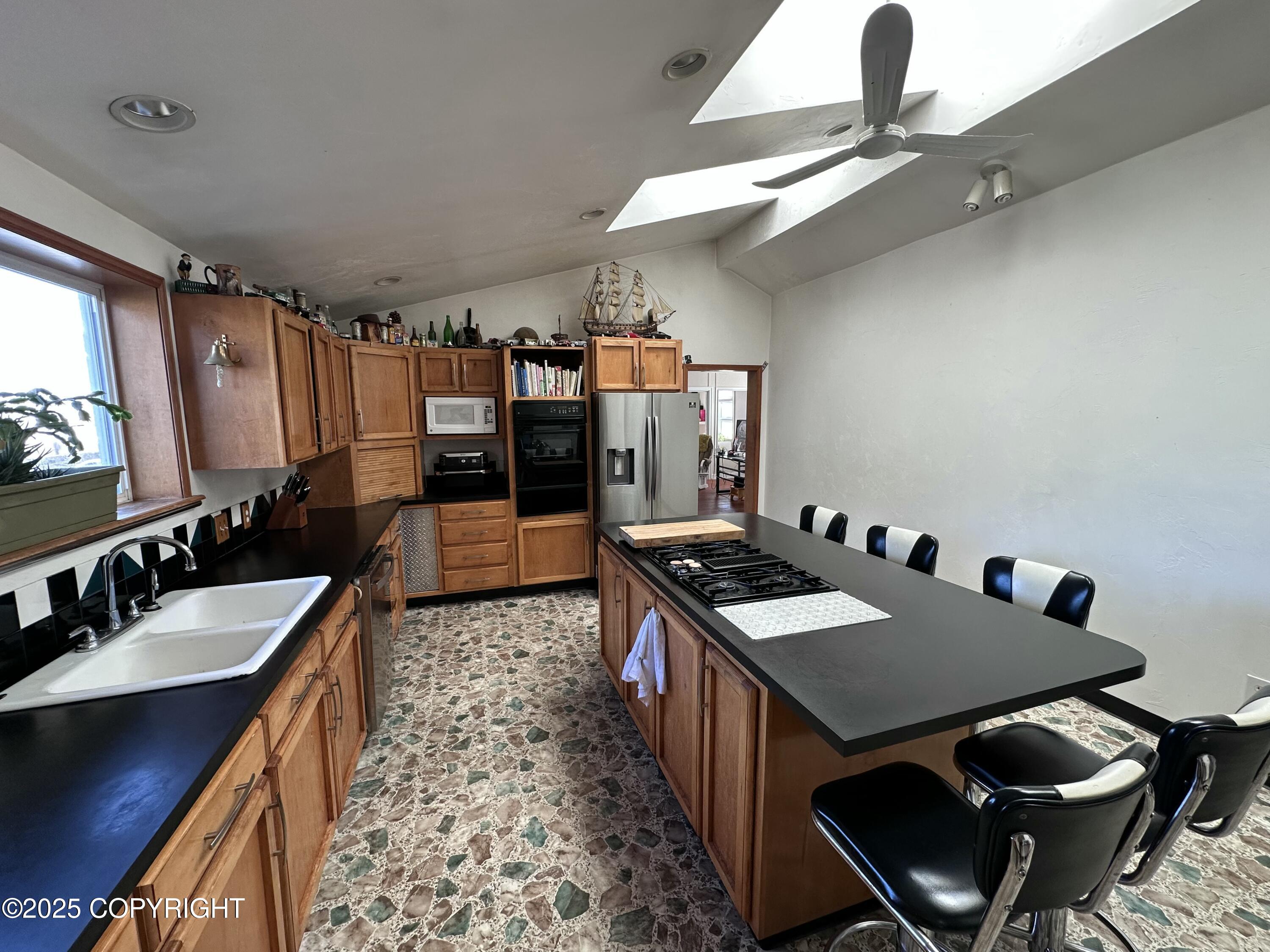 11-15 2nd Avenue