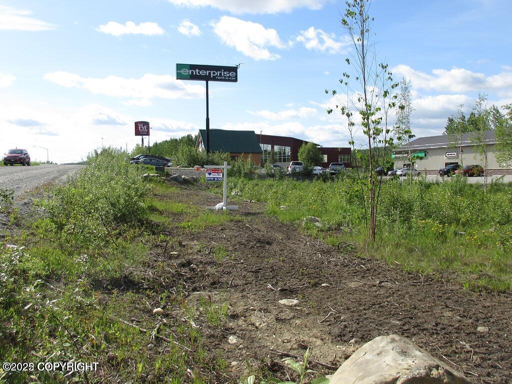 4565 E Greenstreet Circle