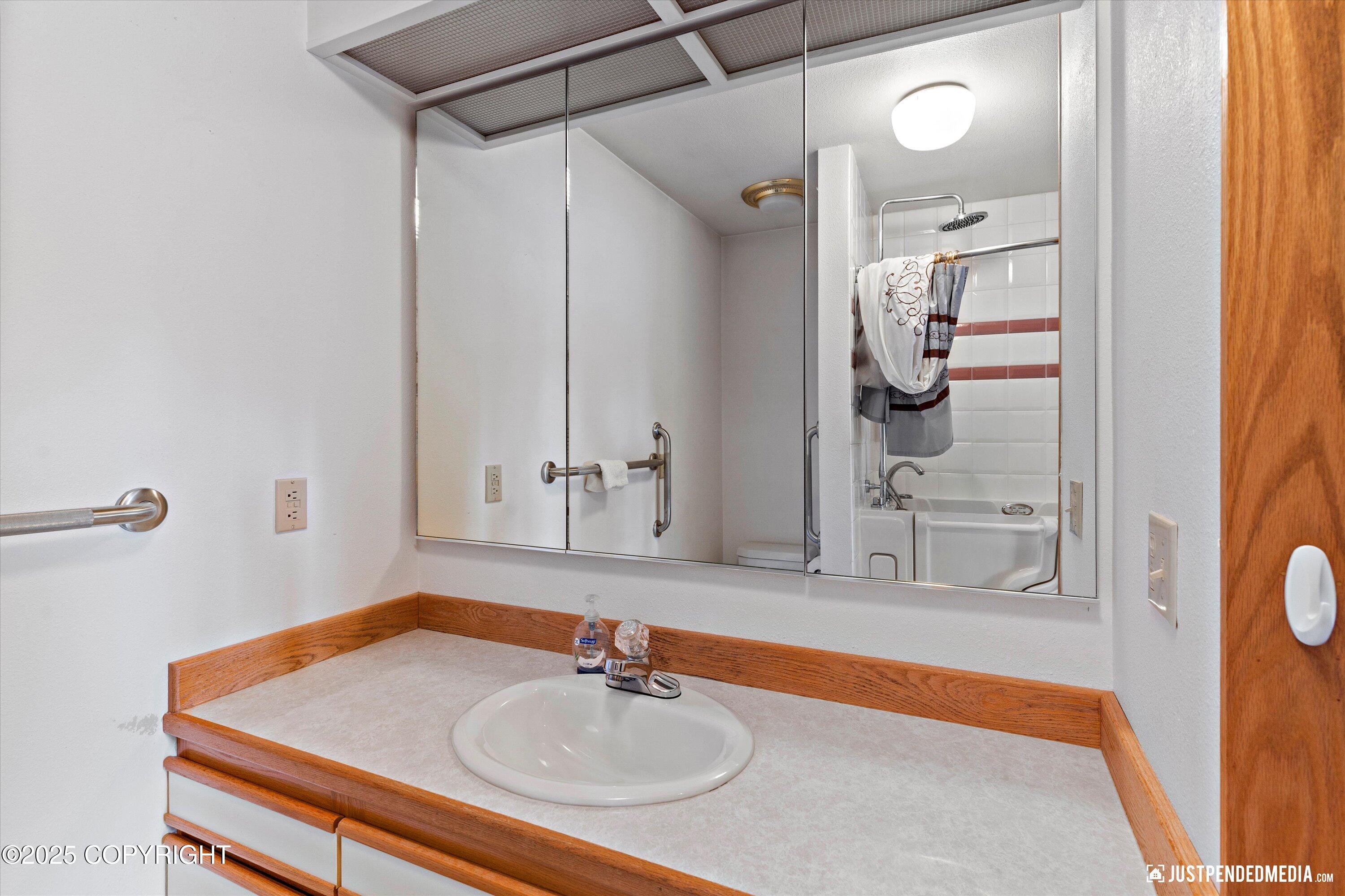 2612 Arlington Drive