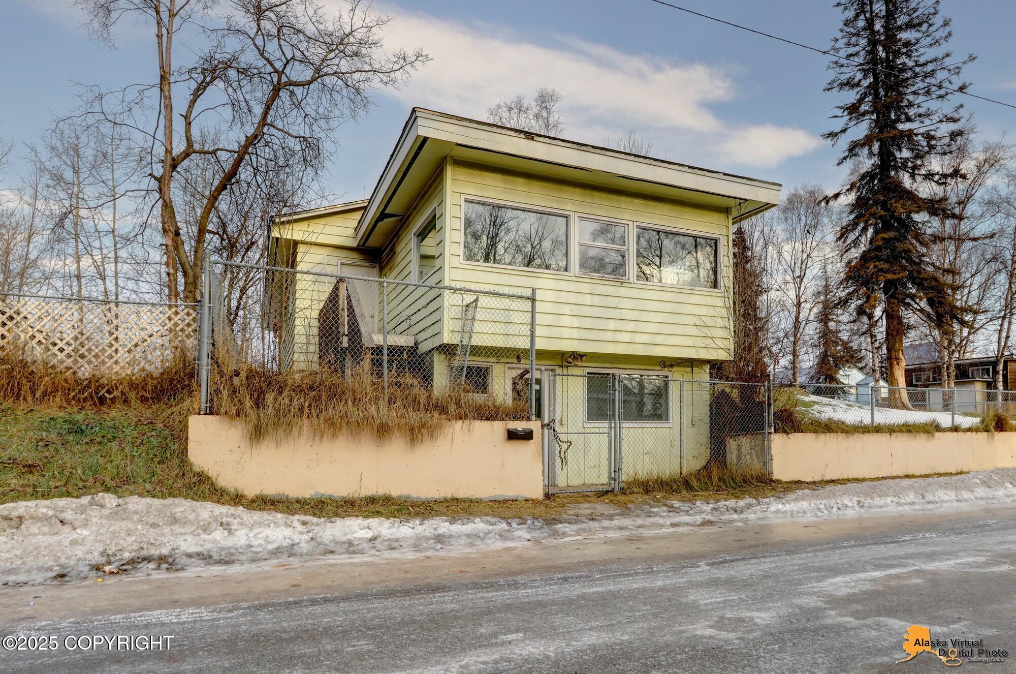 505 W 31st Avenue