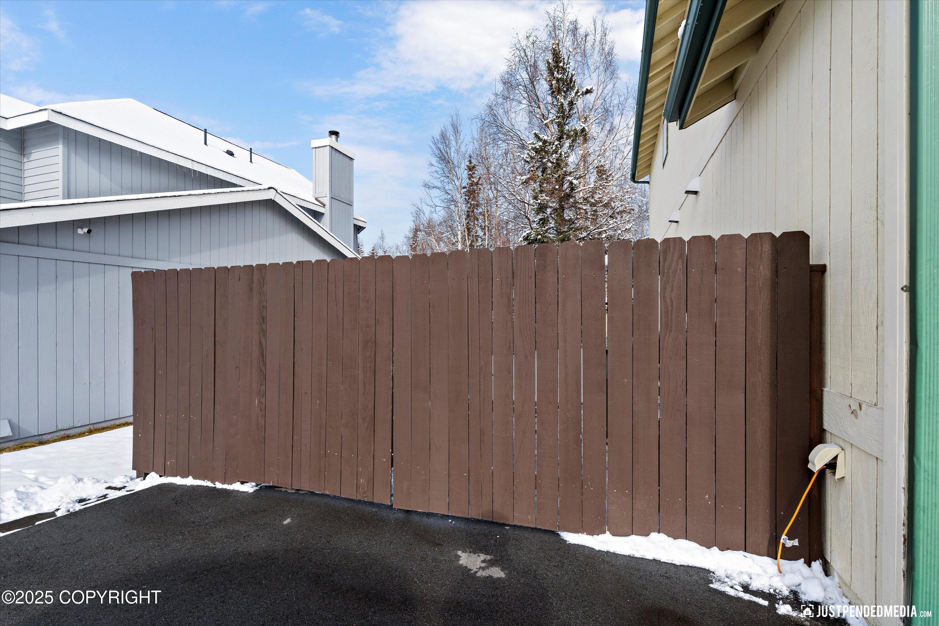 7811 Wildbrook Court