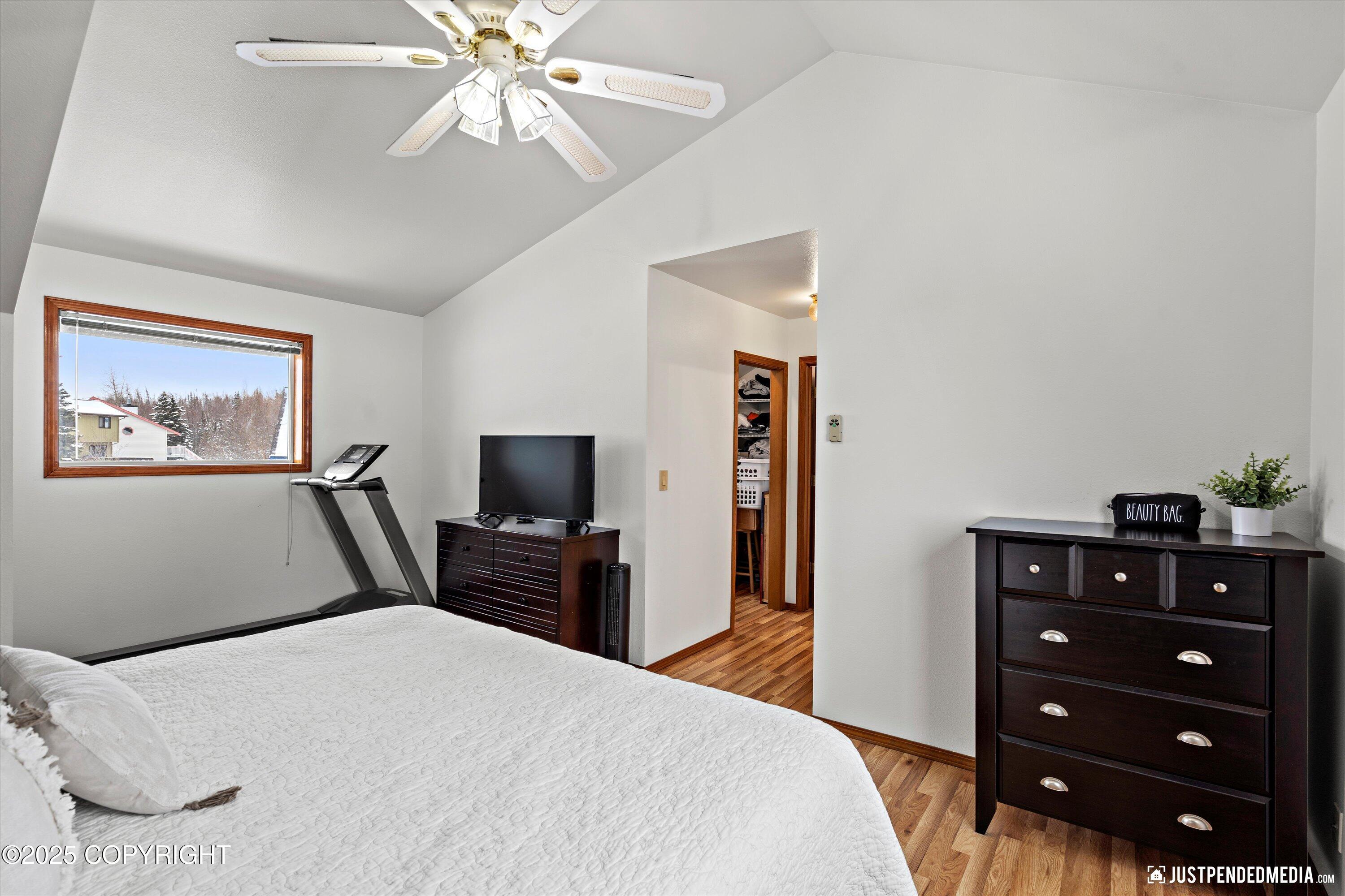 2350 Yorktown Circle