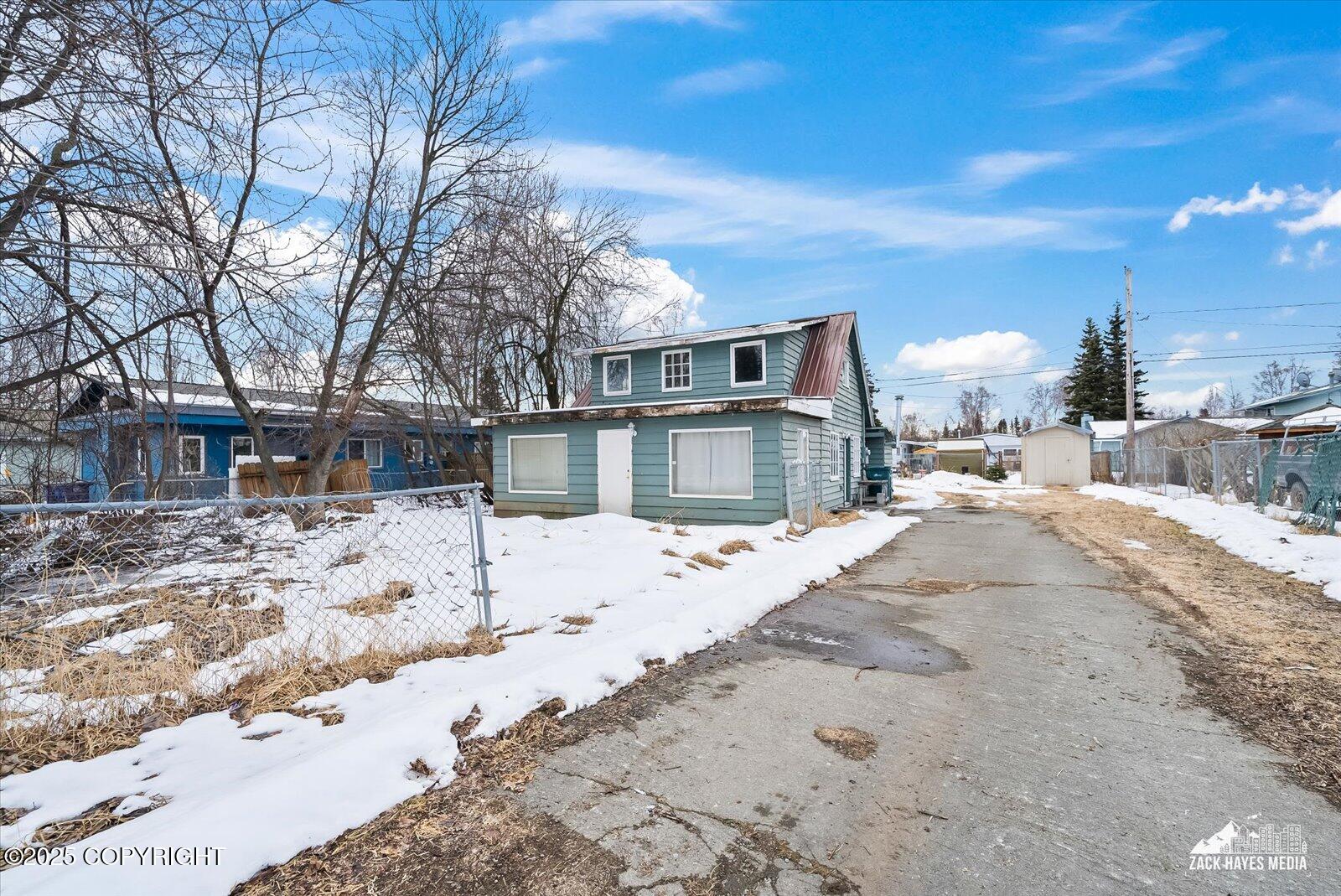 2900 W 33rd Avenue