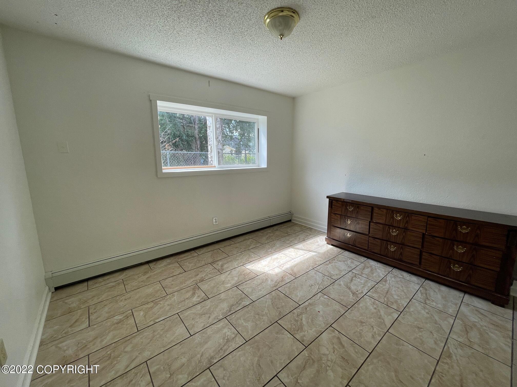 708 N Hoyt Street # 1 Unit: #1