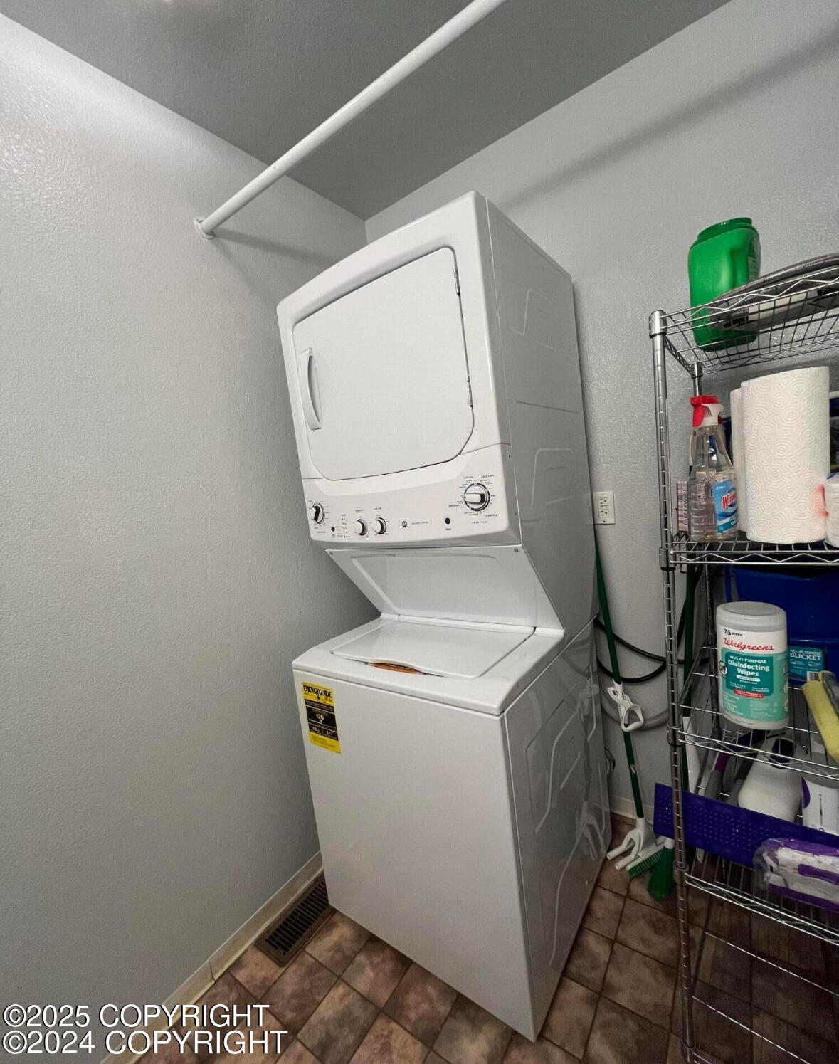 9121 Cranberry Street