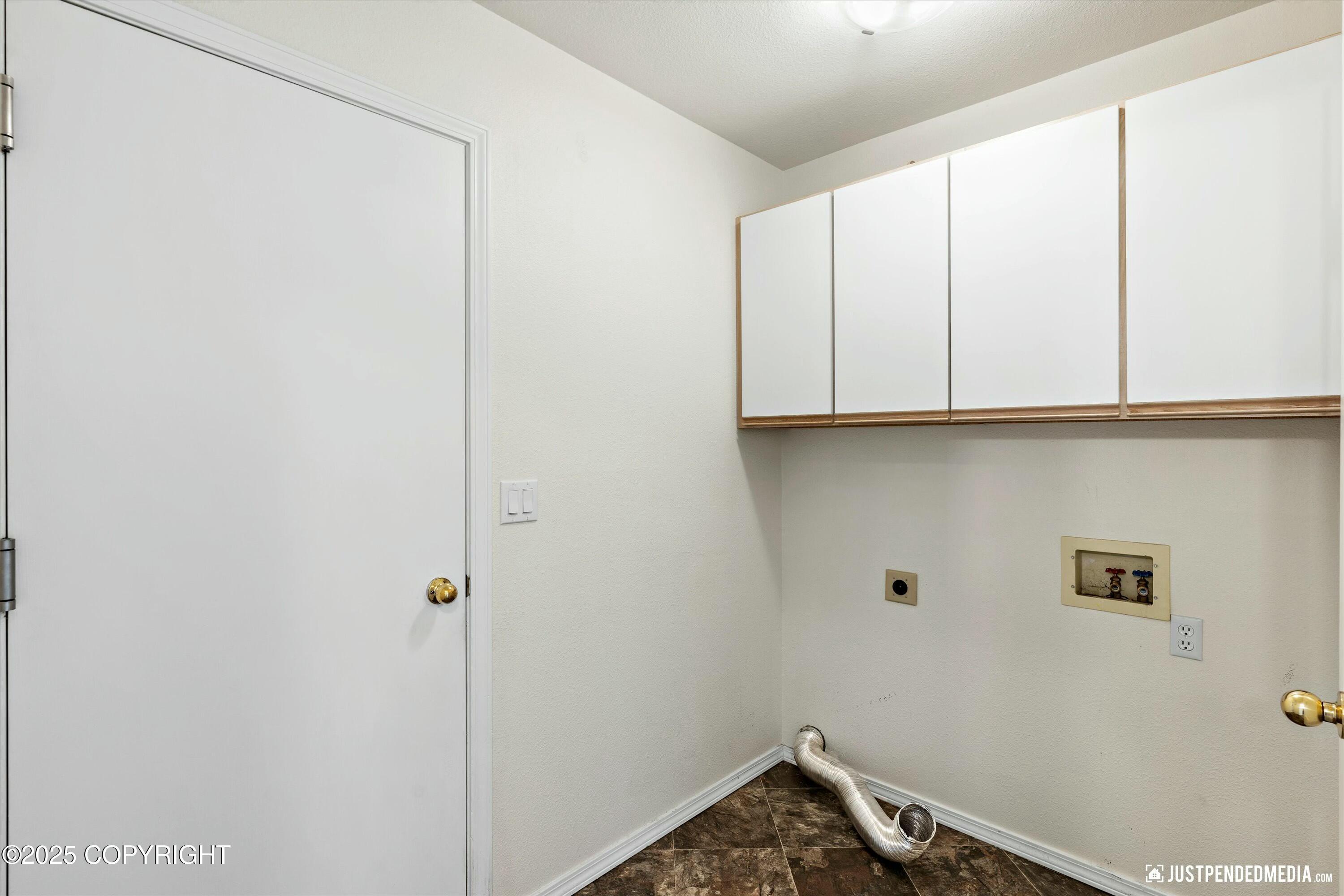 290 Peppertree Loop