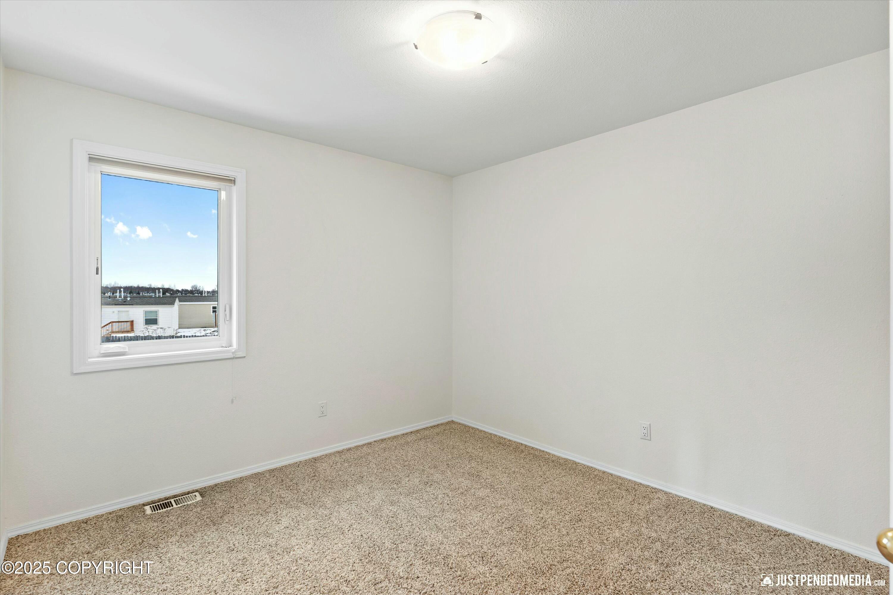 290 Peppertree Loop