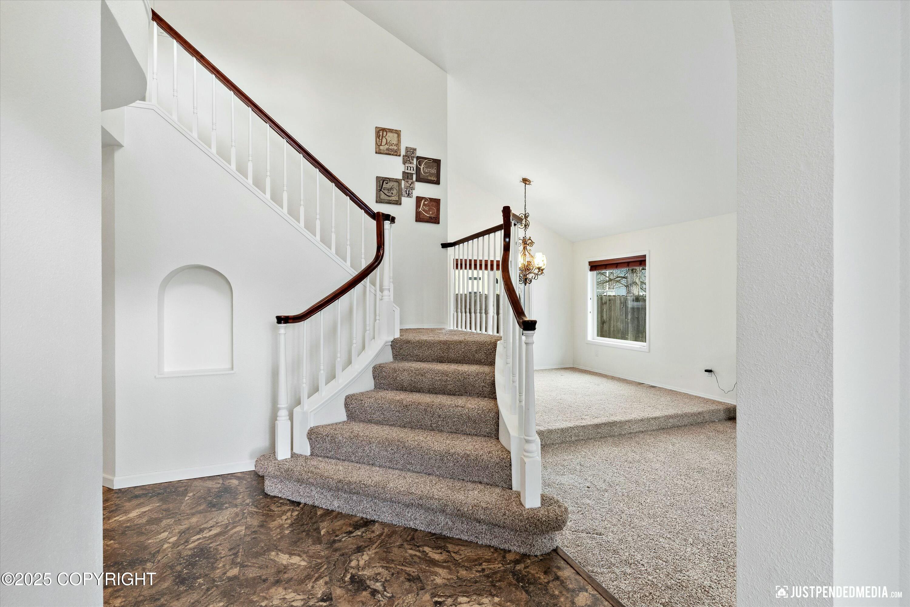 290 Peppertree Loop