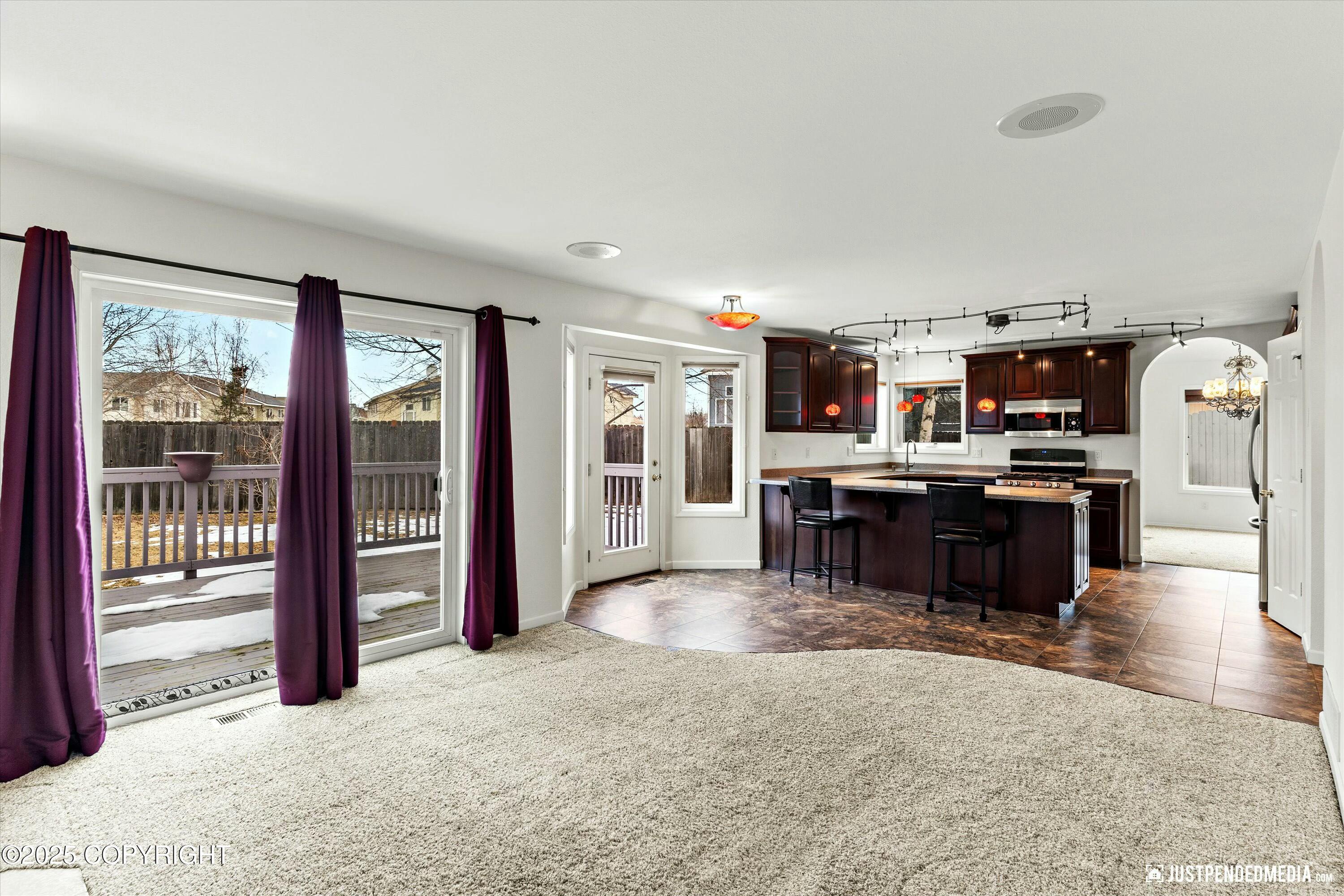 290 Peppertree Loop