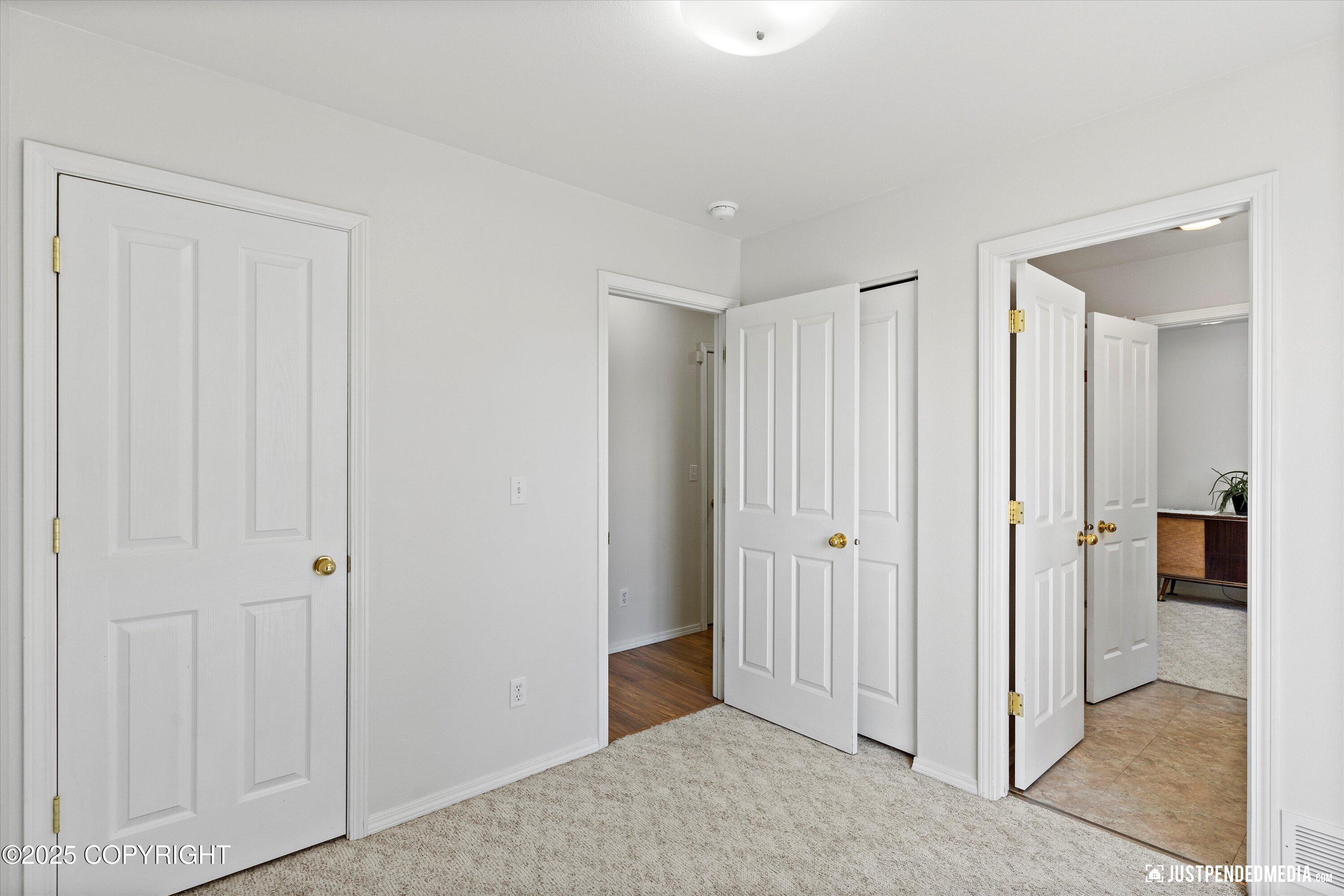 200 E 45th Avenue