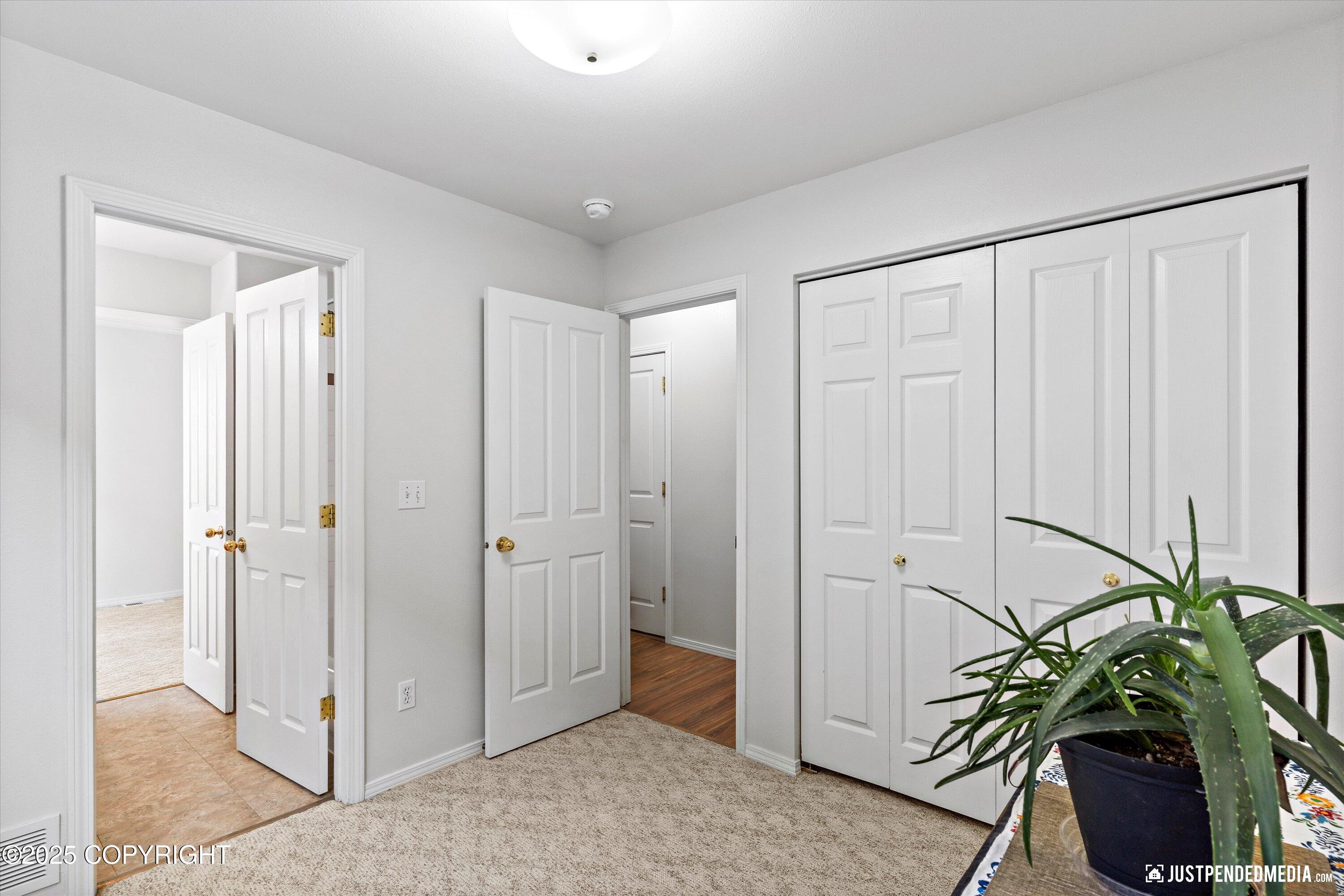 200 E 45th Avenue