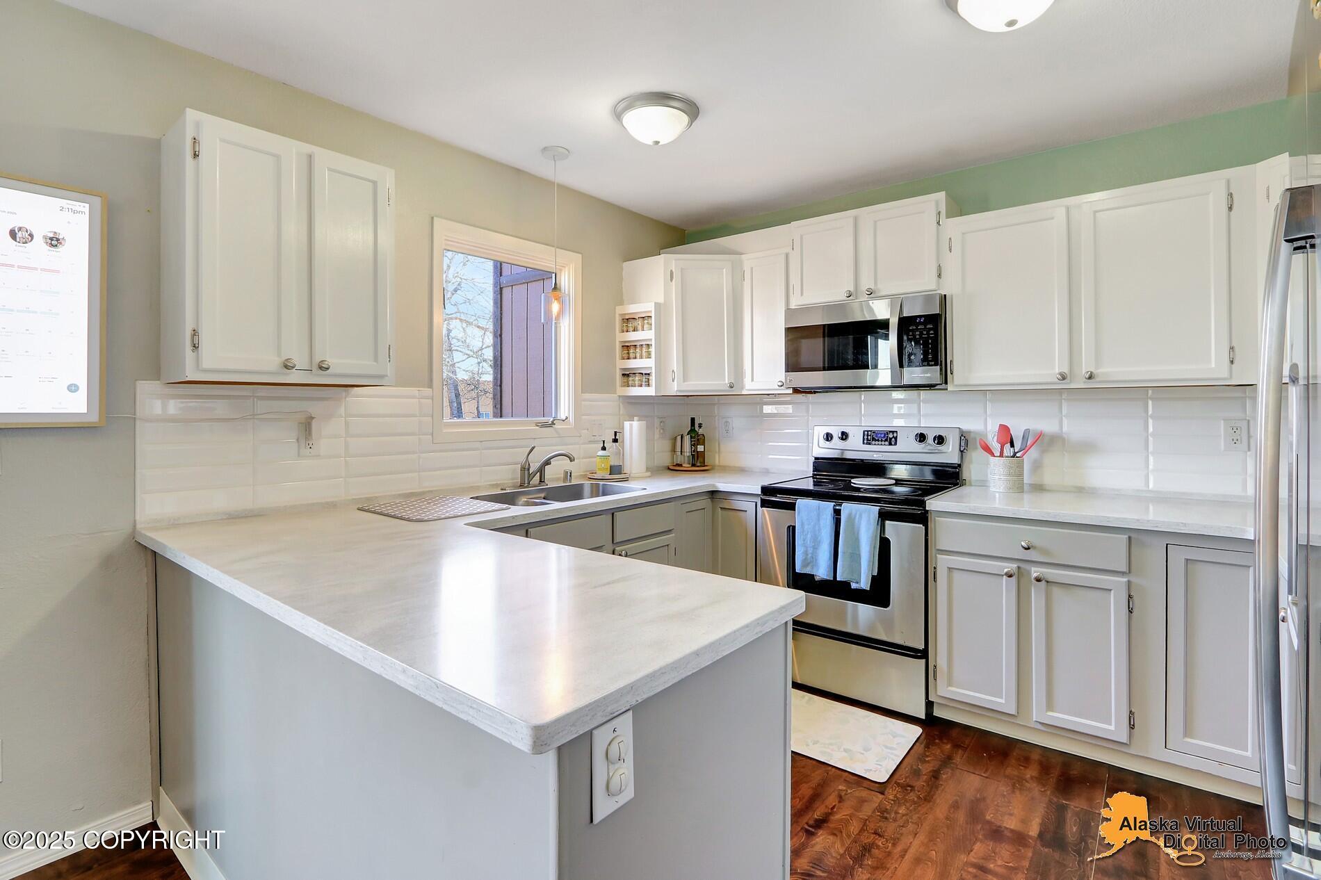8721 Beachwood Drive