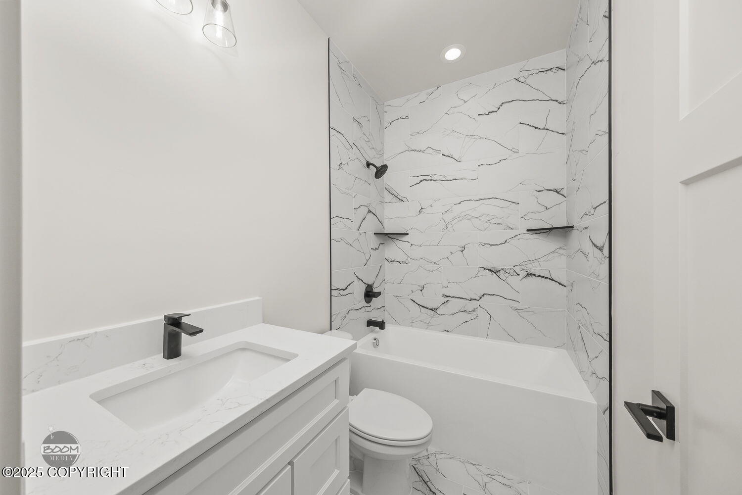 6921 W Vandenberg Drive