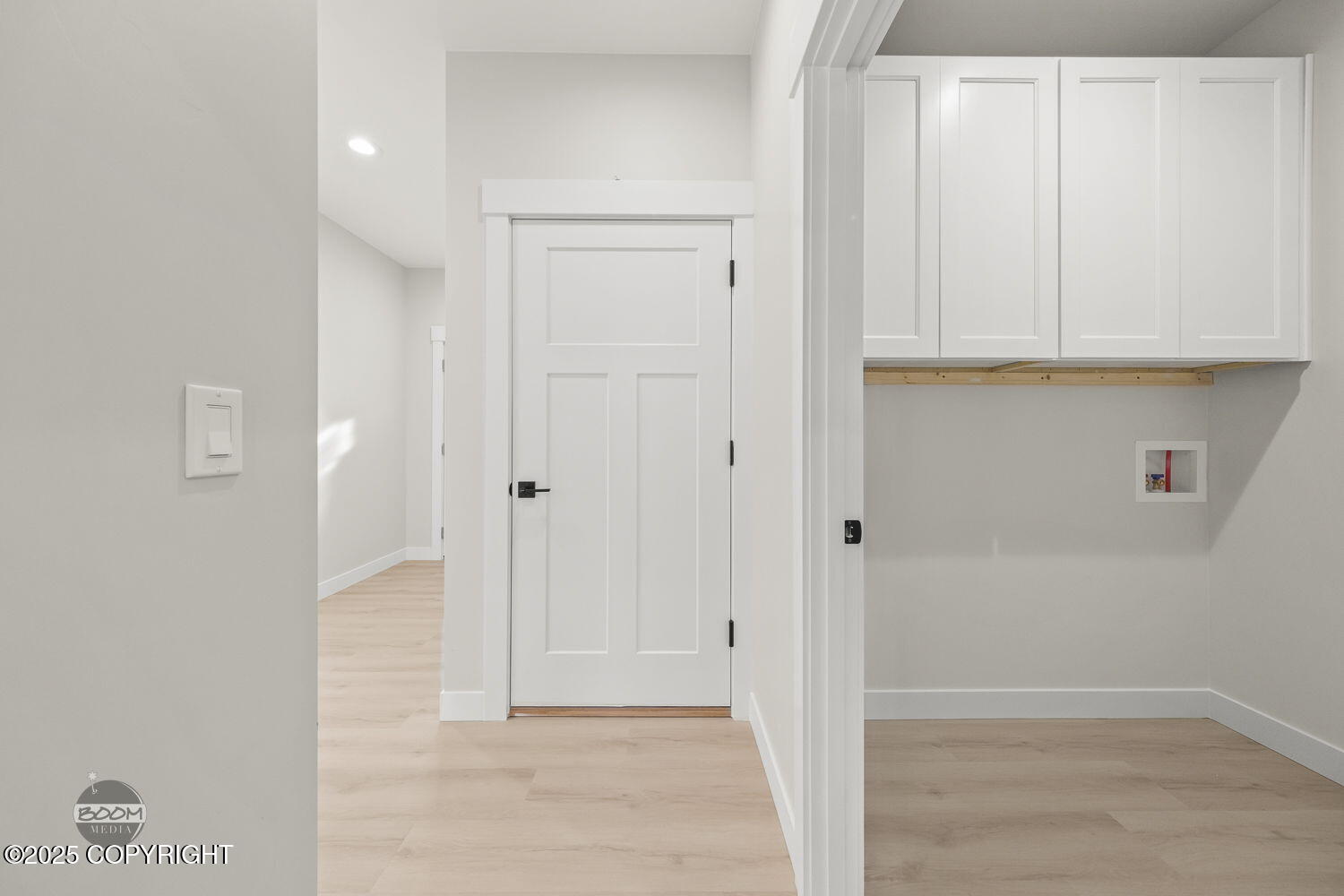 6921 W Vandenberg Drive