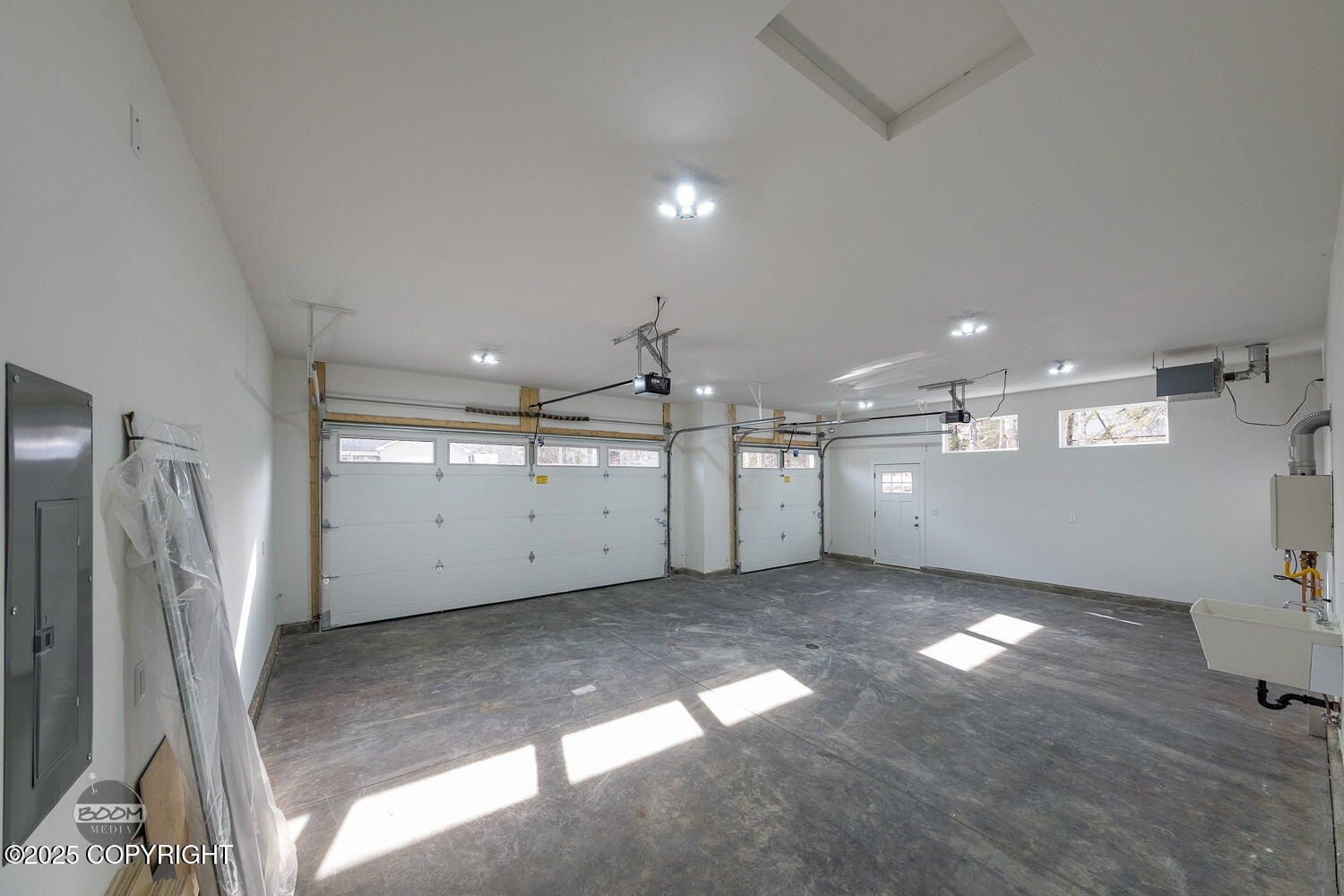 6921 W Vandenberg Drive