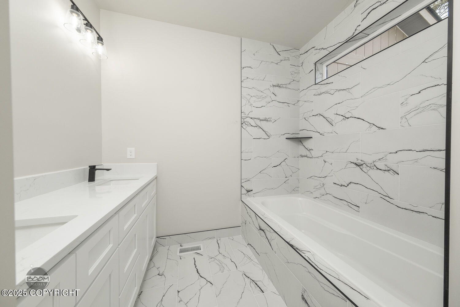 6921 W Vandenberg Drive