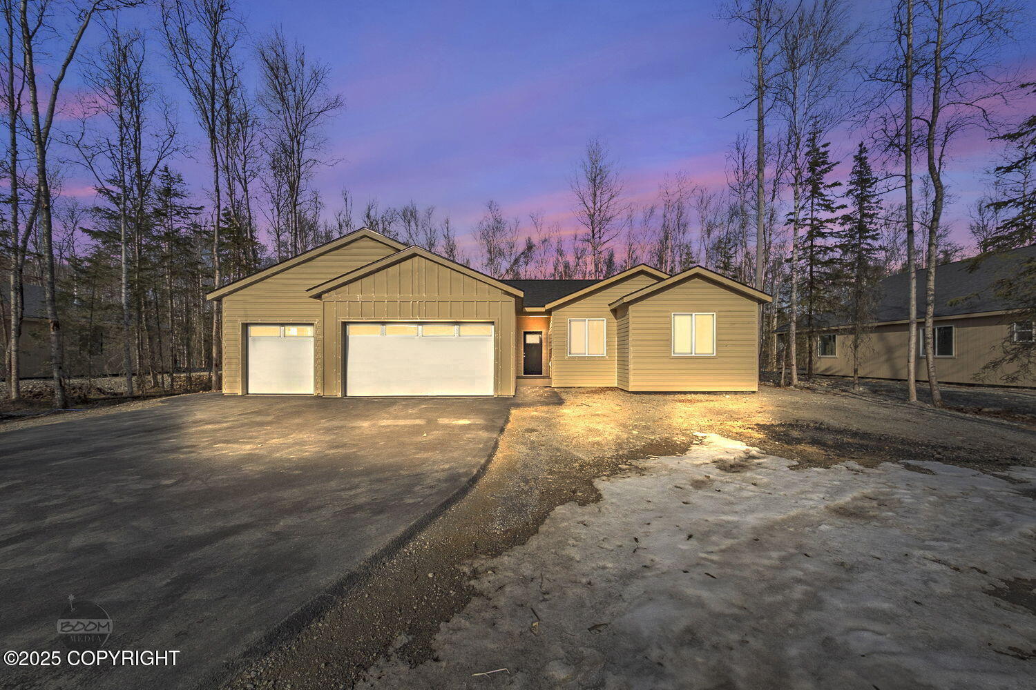 6921 W Vandenberg Drive