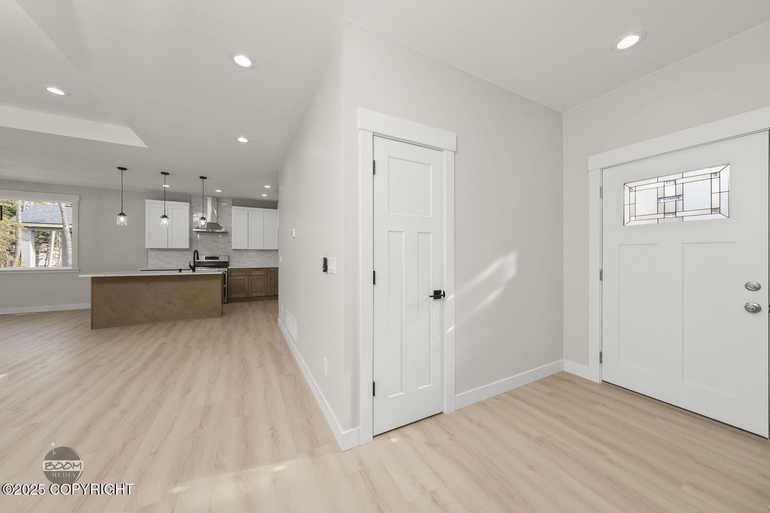 6921 W Vandenberg Drive