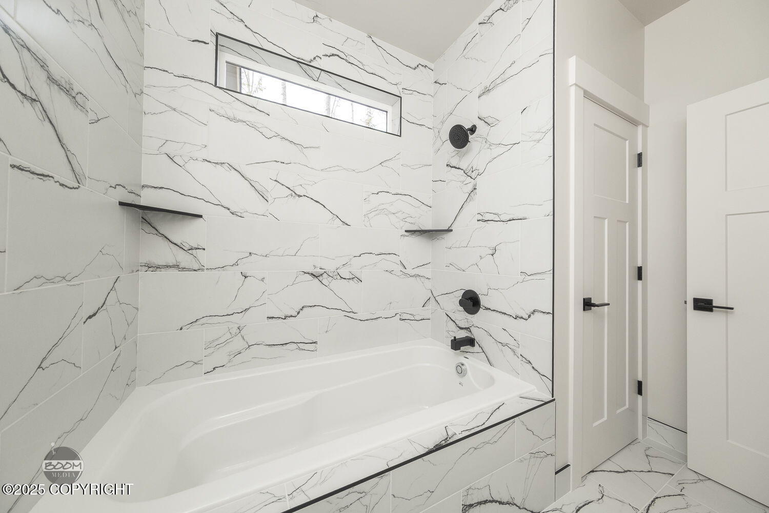 6921 W Vandenberg Drive