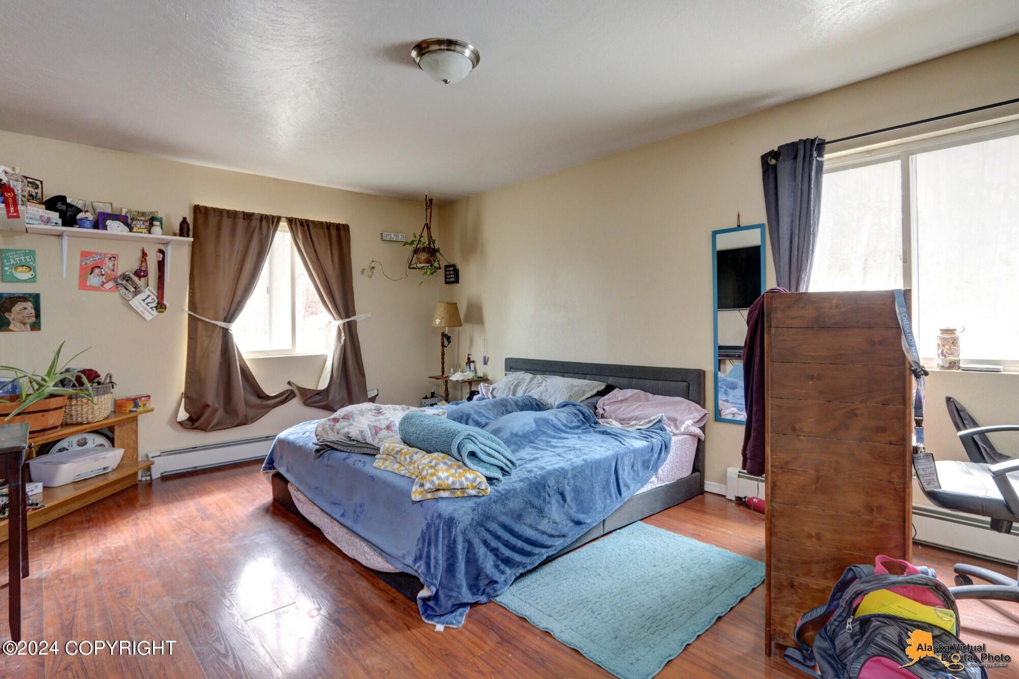 1100 W Shirley Ann Circle