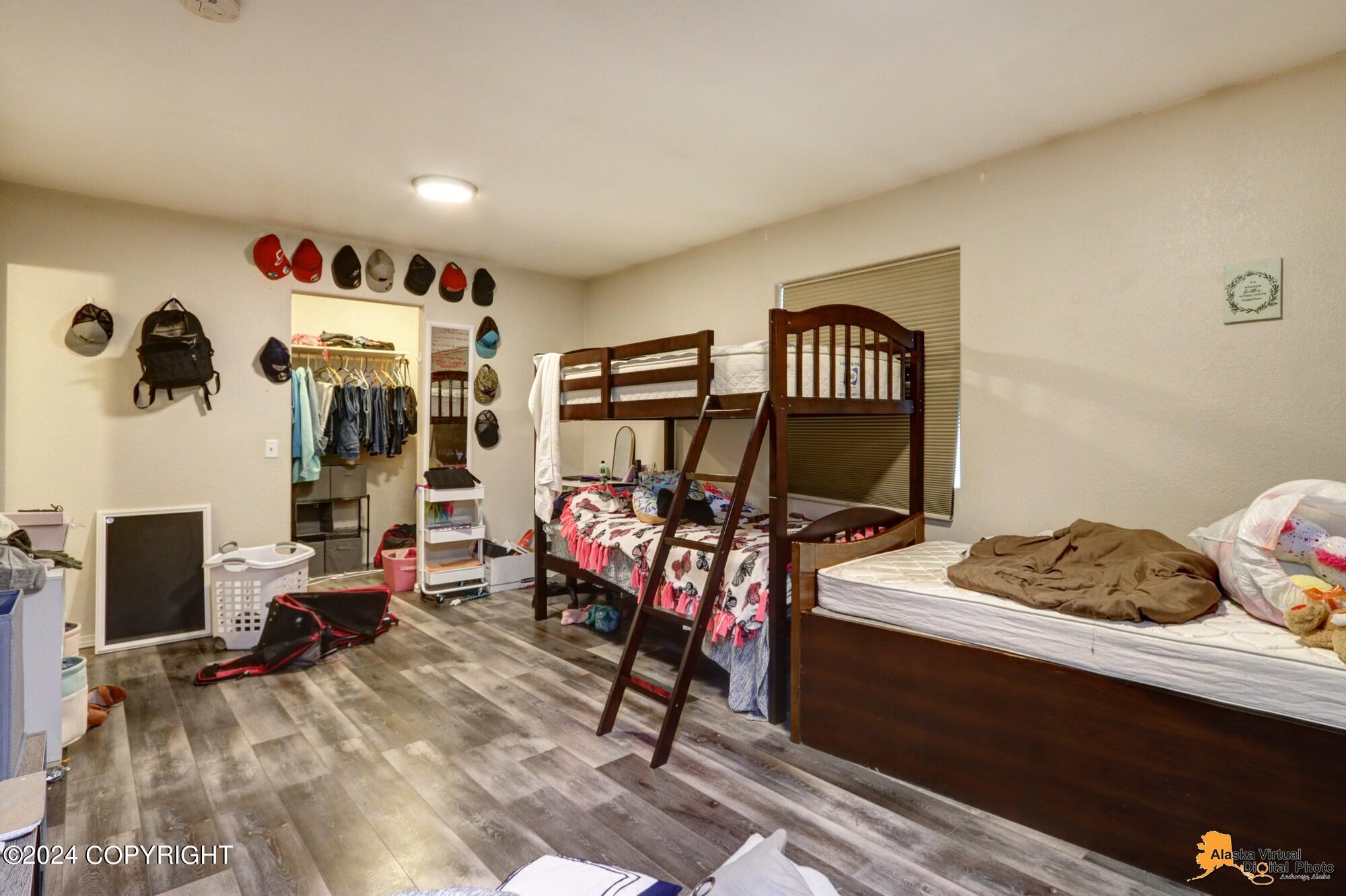 1100 W Shirley Ann Circle