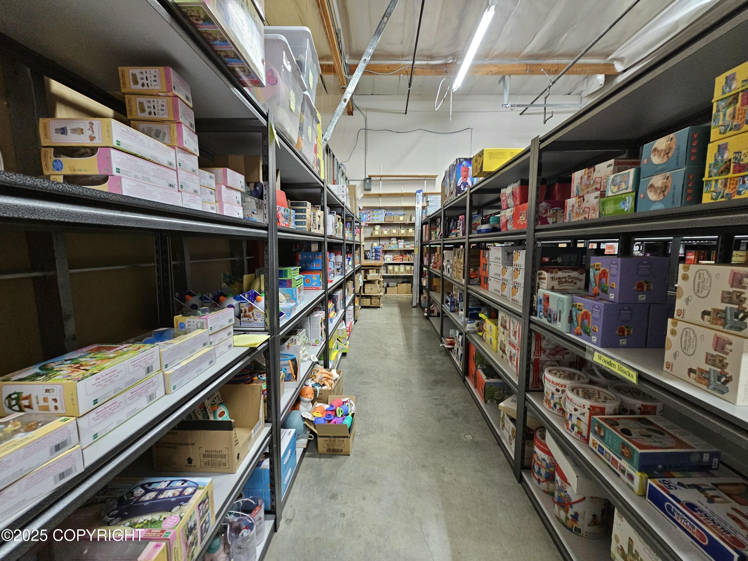 12201 Industry Way # D5