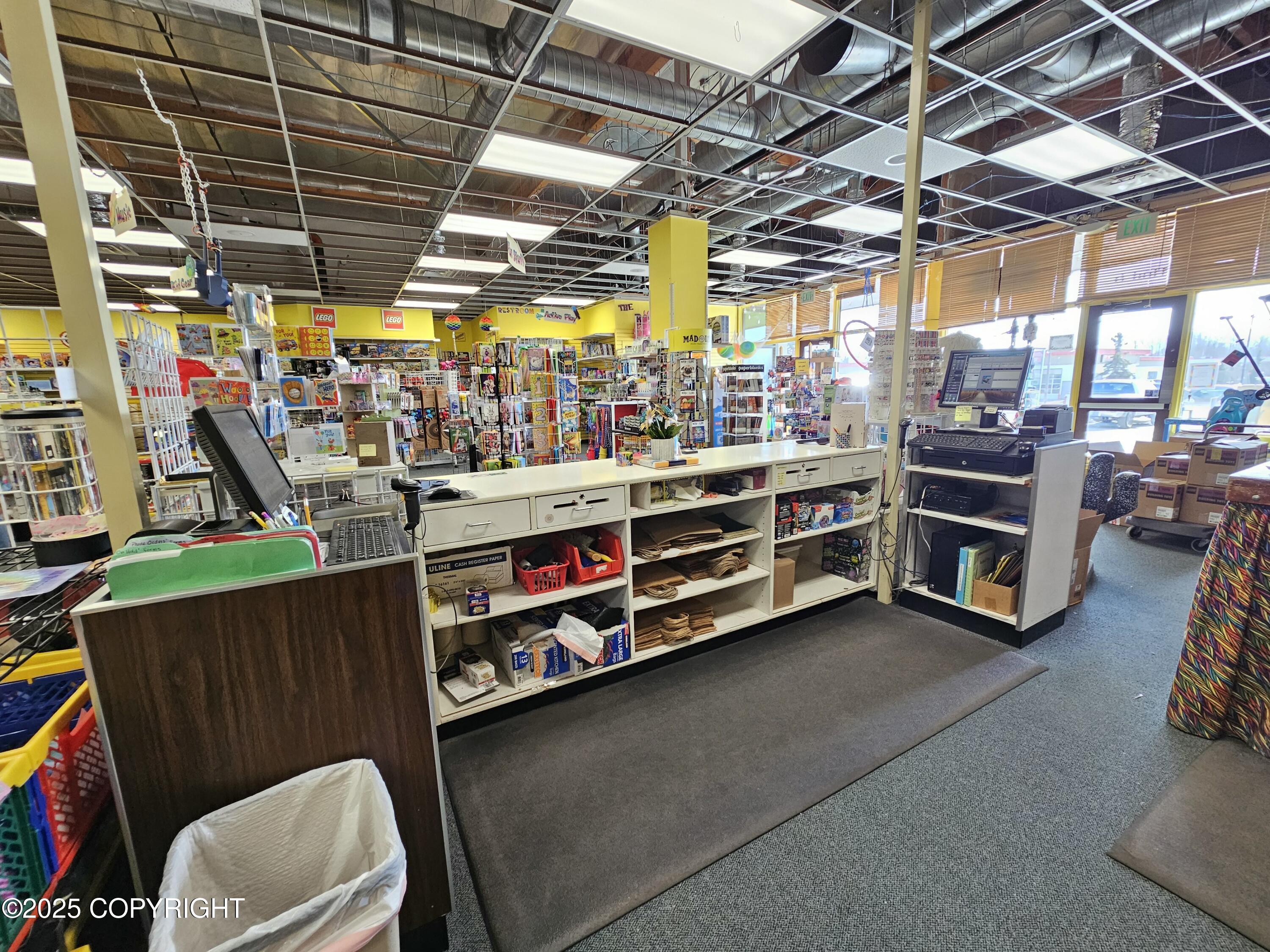 12201 Industry Way # D5