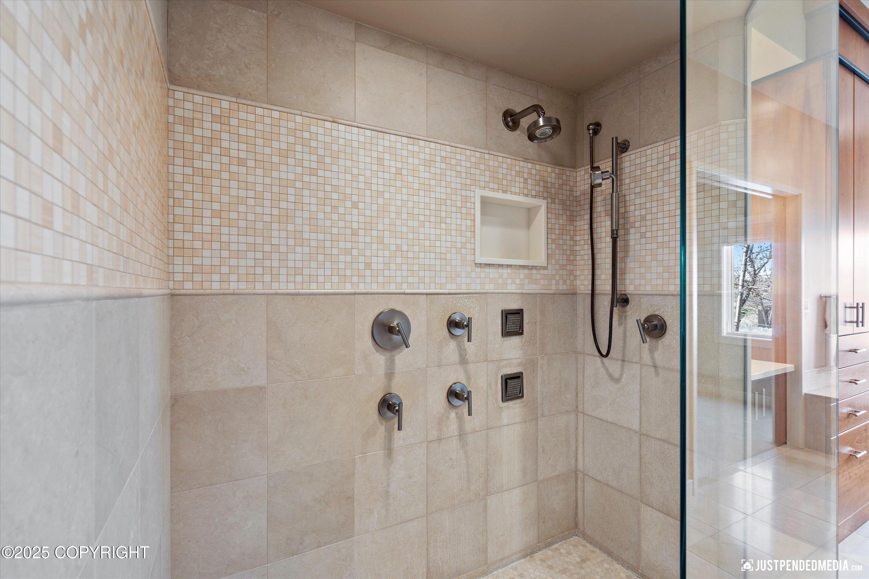 1665 Bob Atwood Circle