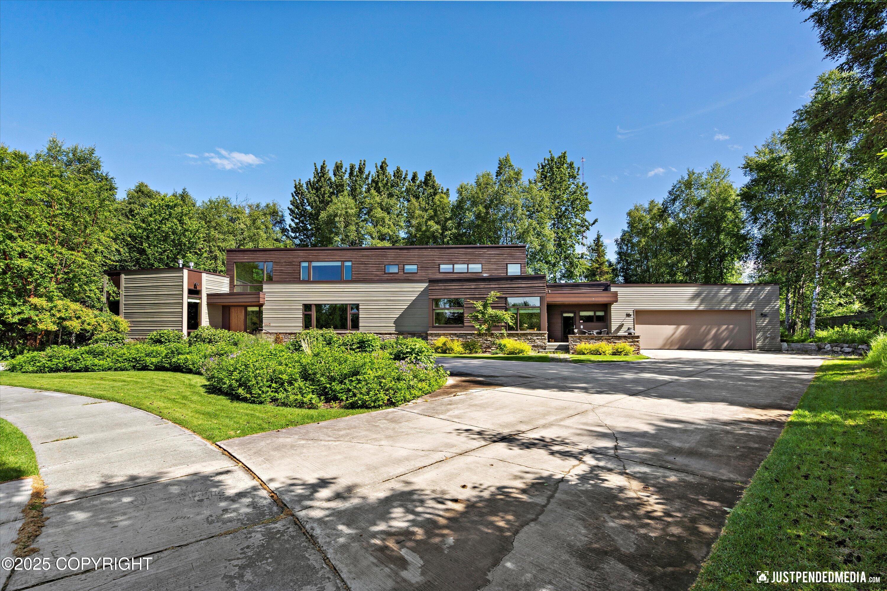 1665 Bob Atwood Circle