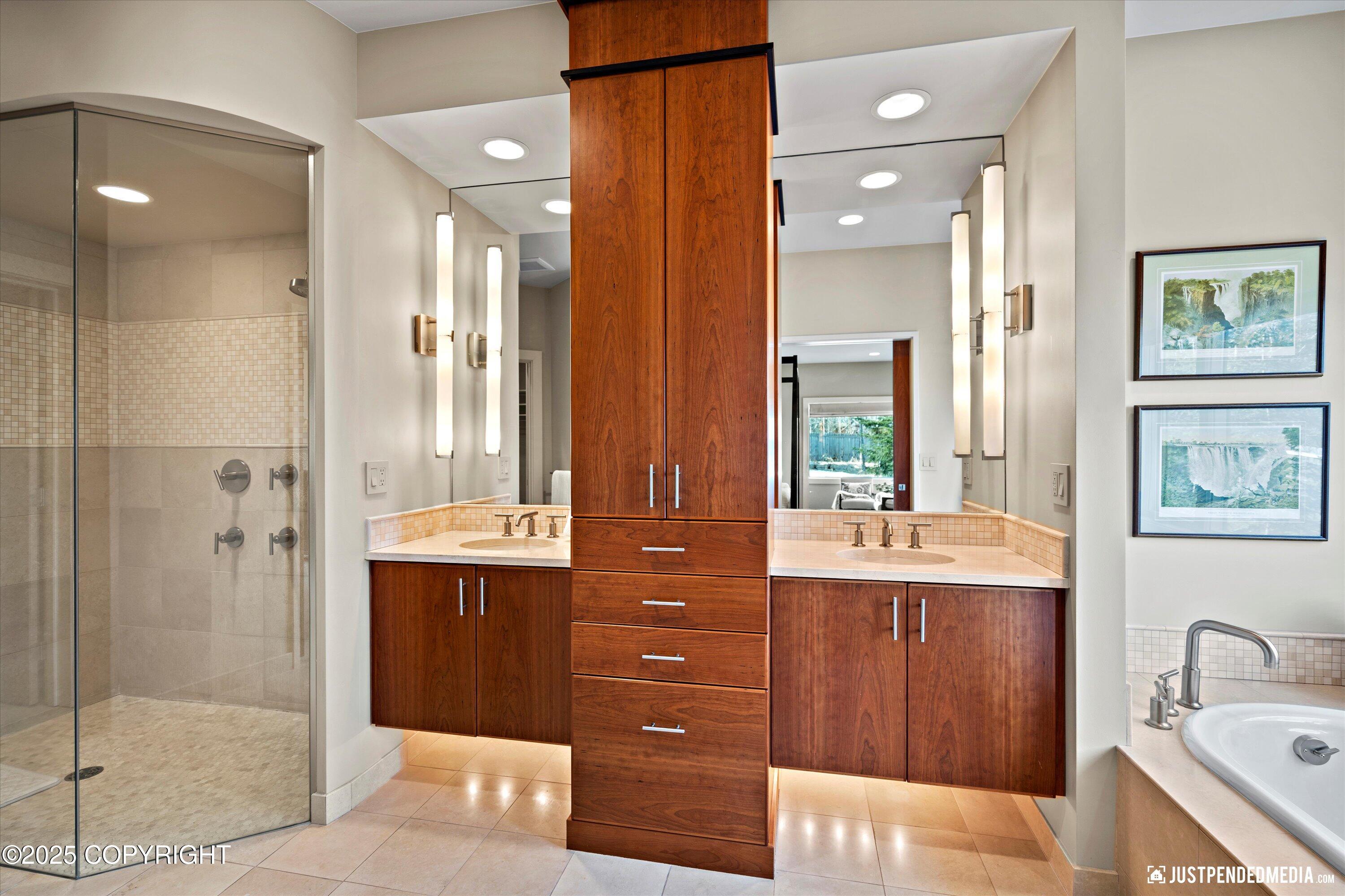 1665 Bob Atwood Circle