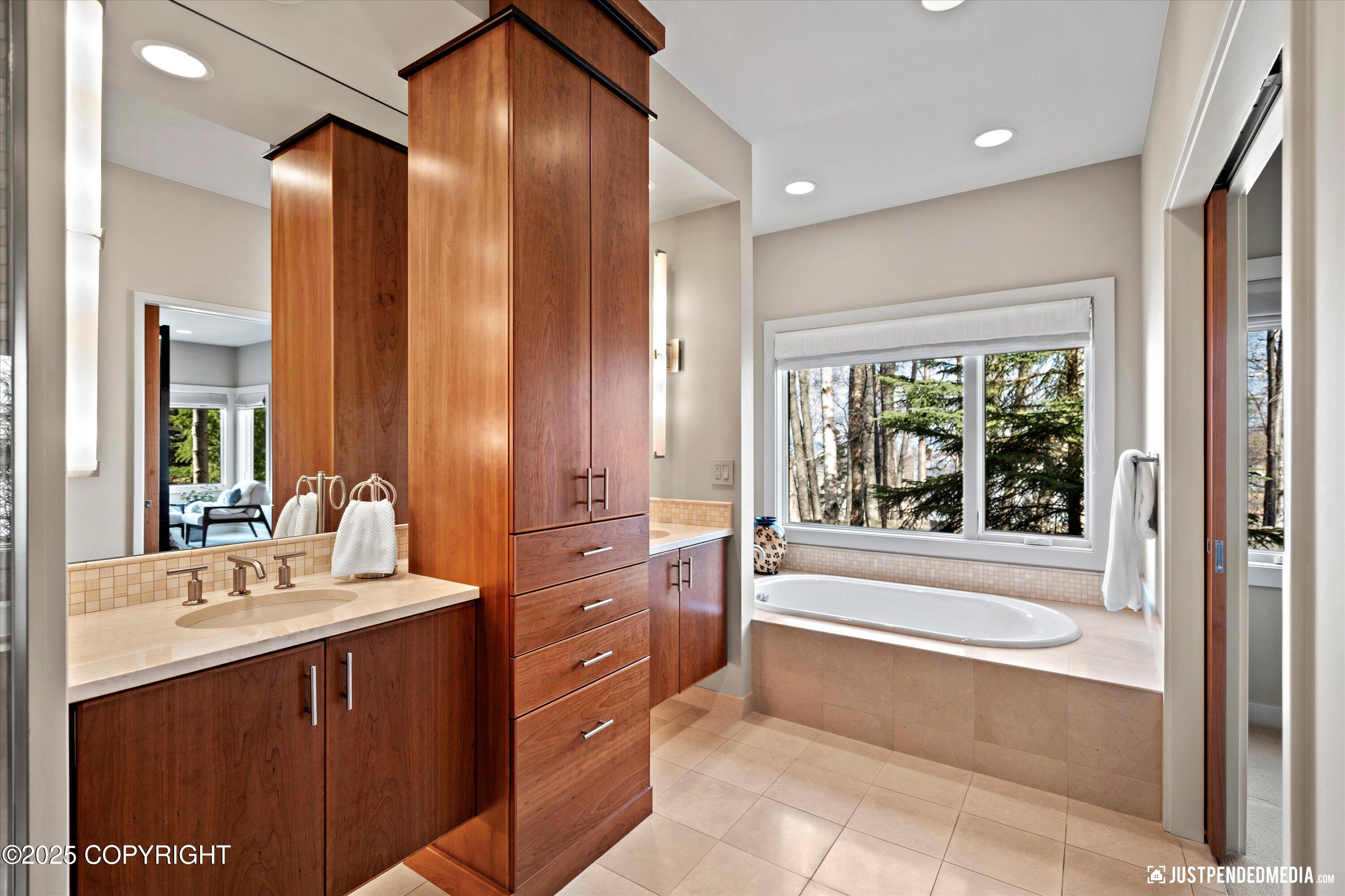1665 Bob Atwood Circle