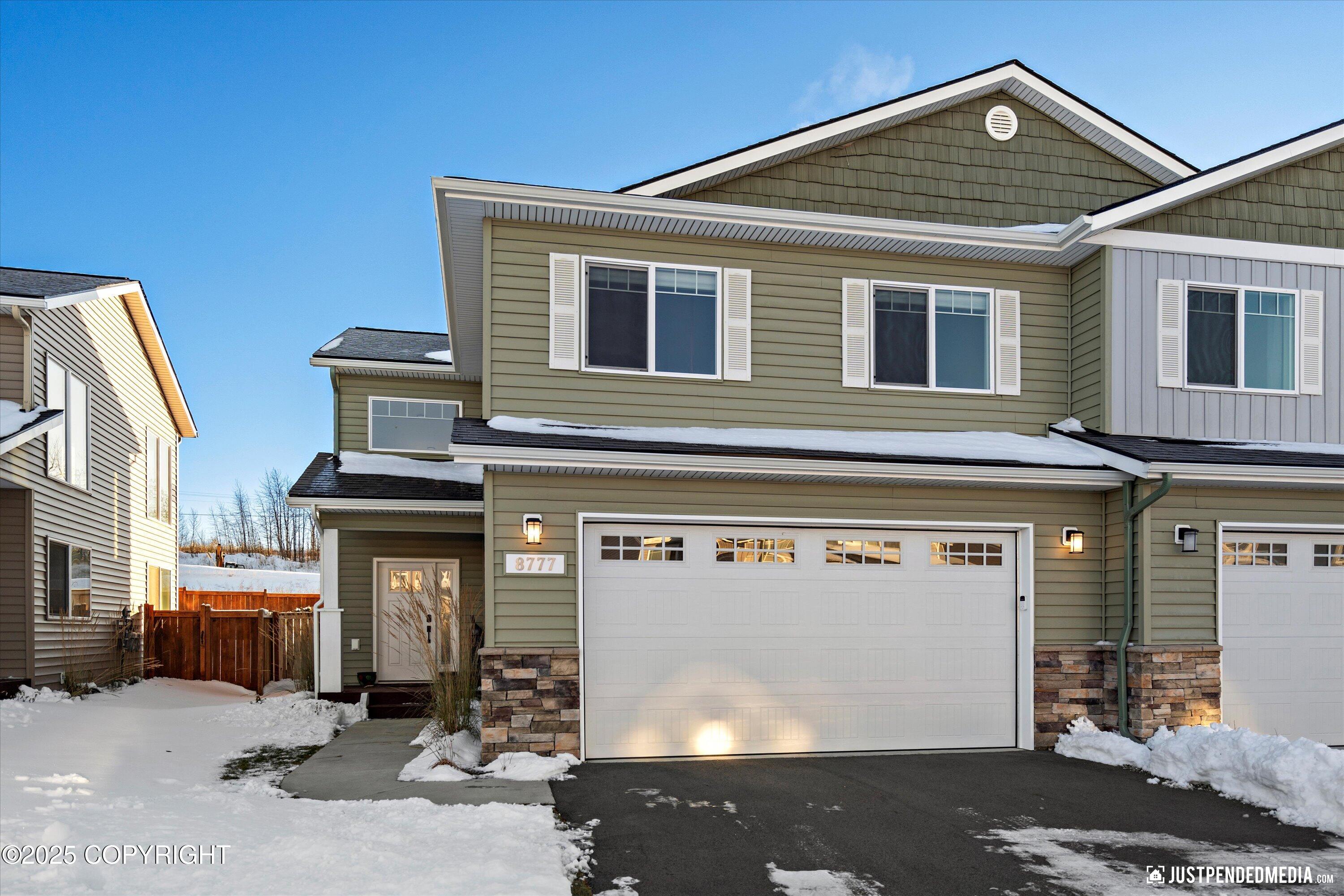8777 Dry Creek Loop