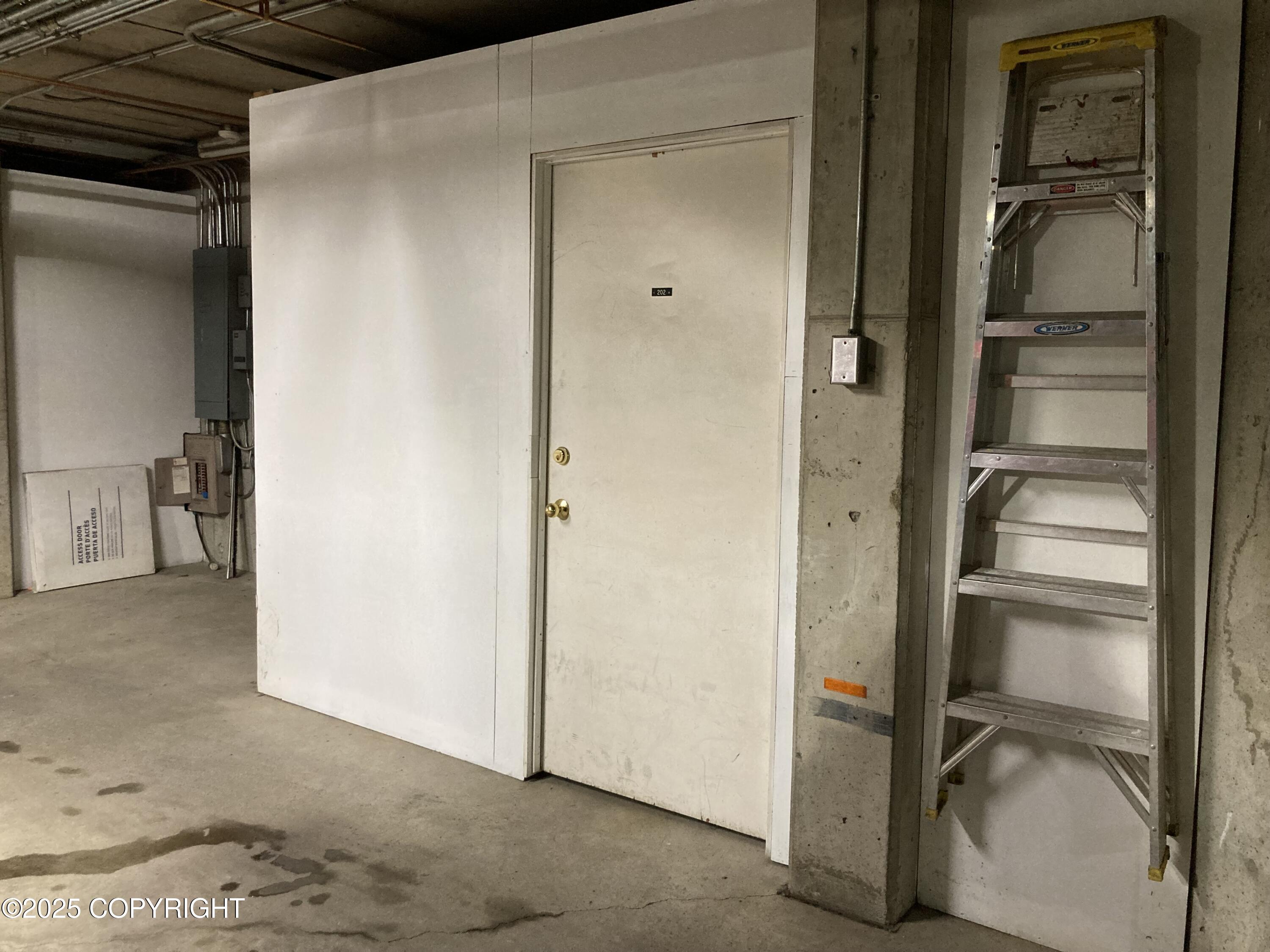 1032 W 11th Avenue # 202 Unit: #202