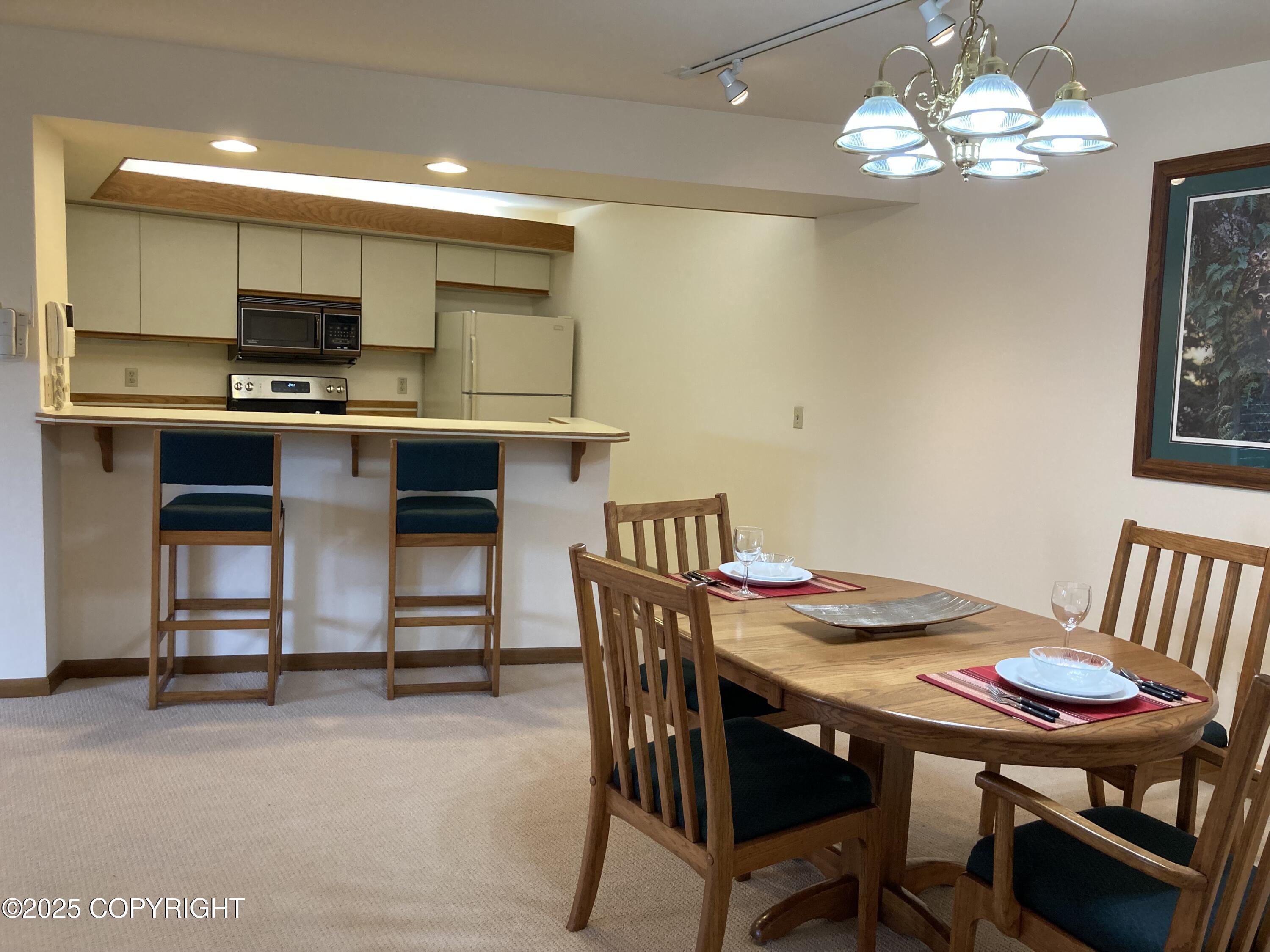 1032 W 11th Avenue # 202 Unit: #202