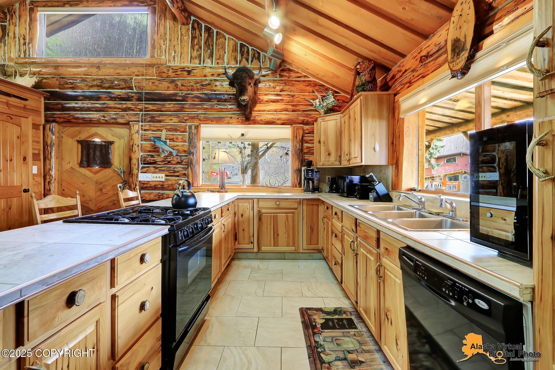 206 Huot Circle