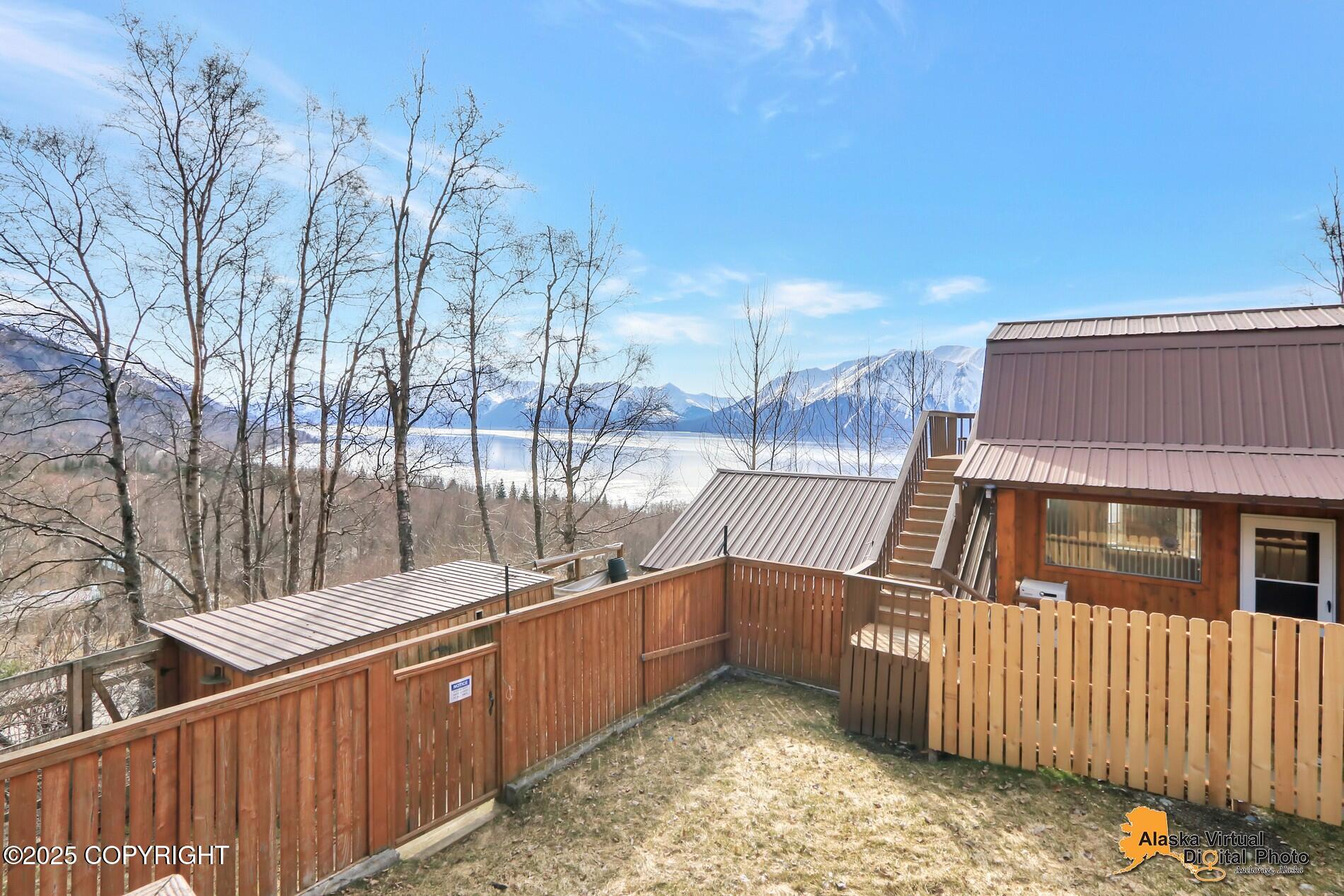 206 Huot Circle