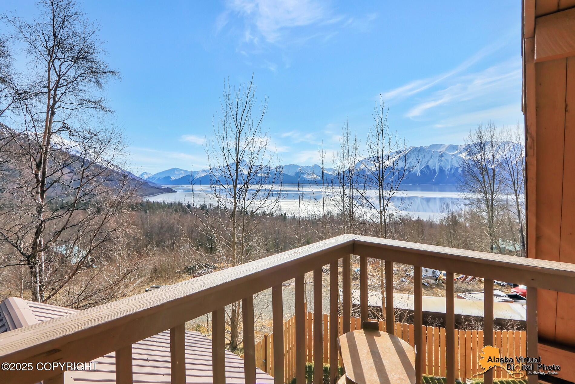 206 Huot Circle