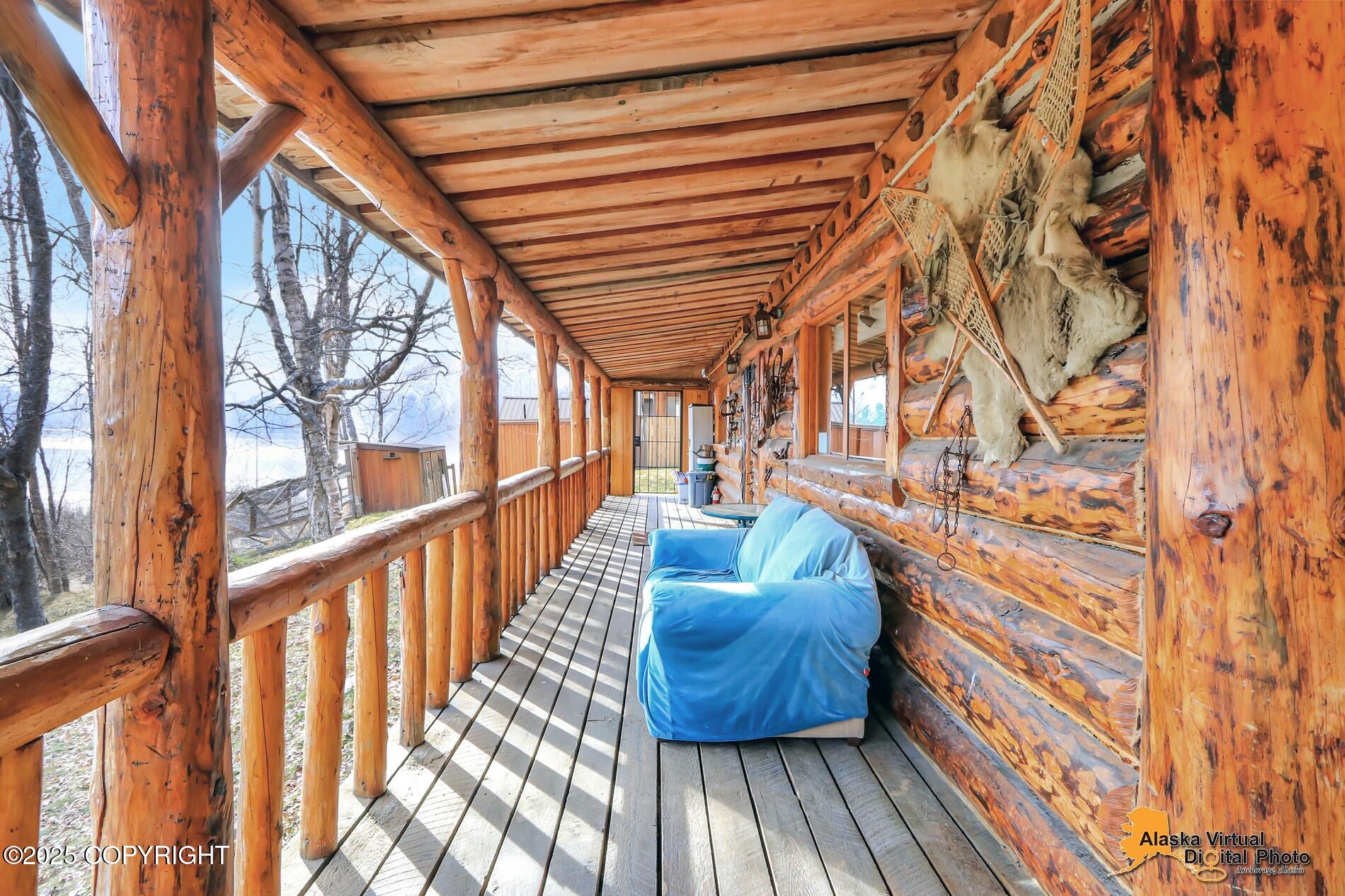 206 Huot Circle