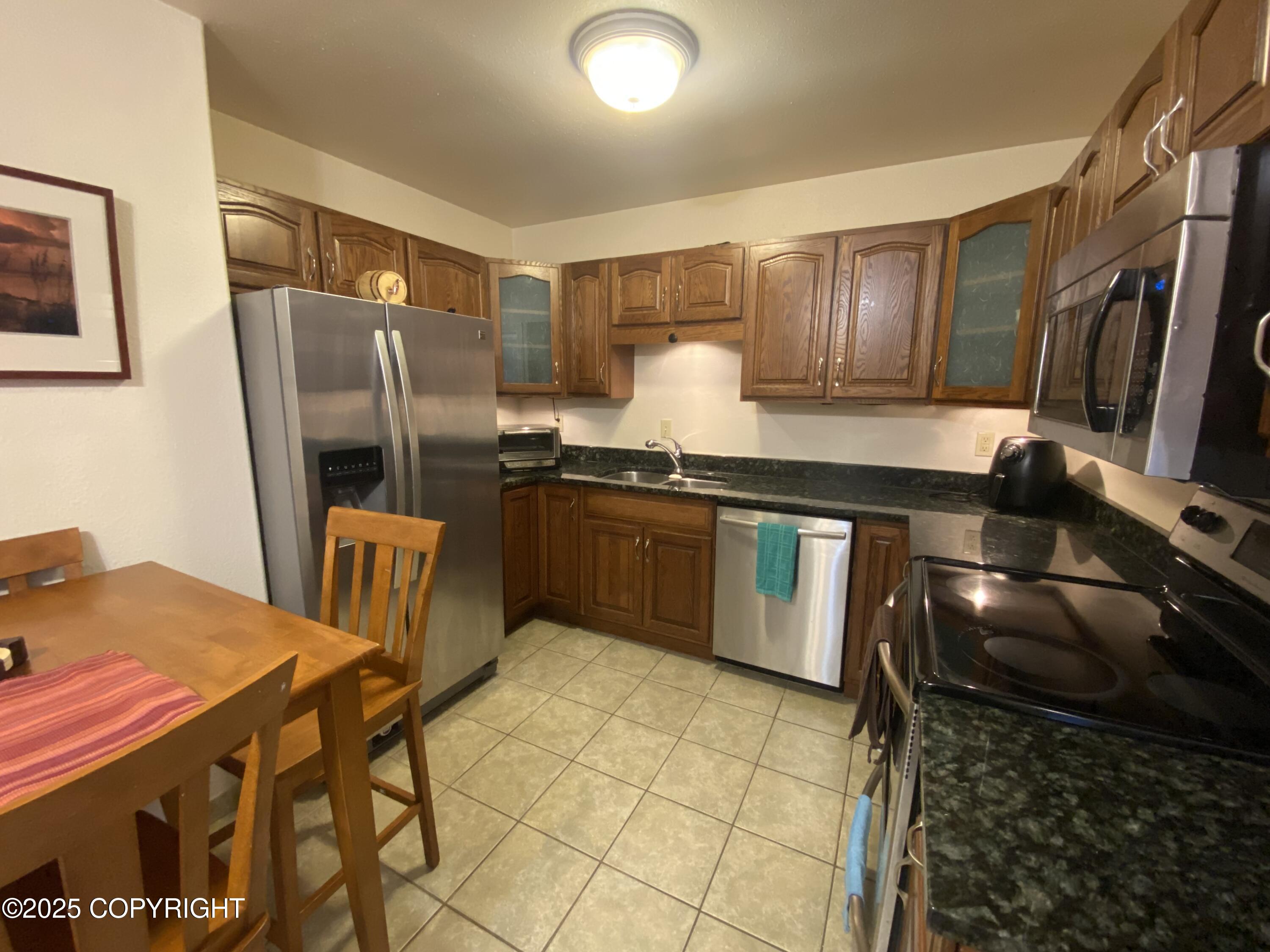 421 E Harvard Avenue # 2 Unit: #2