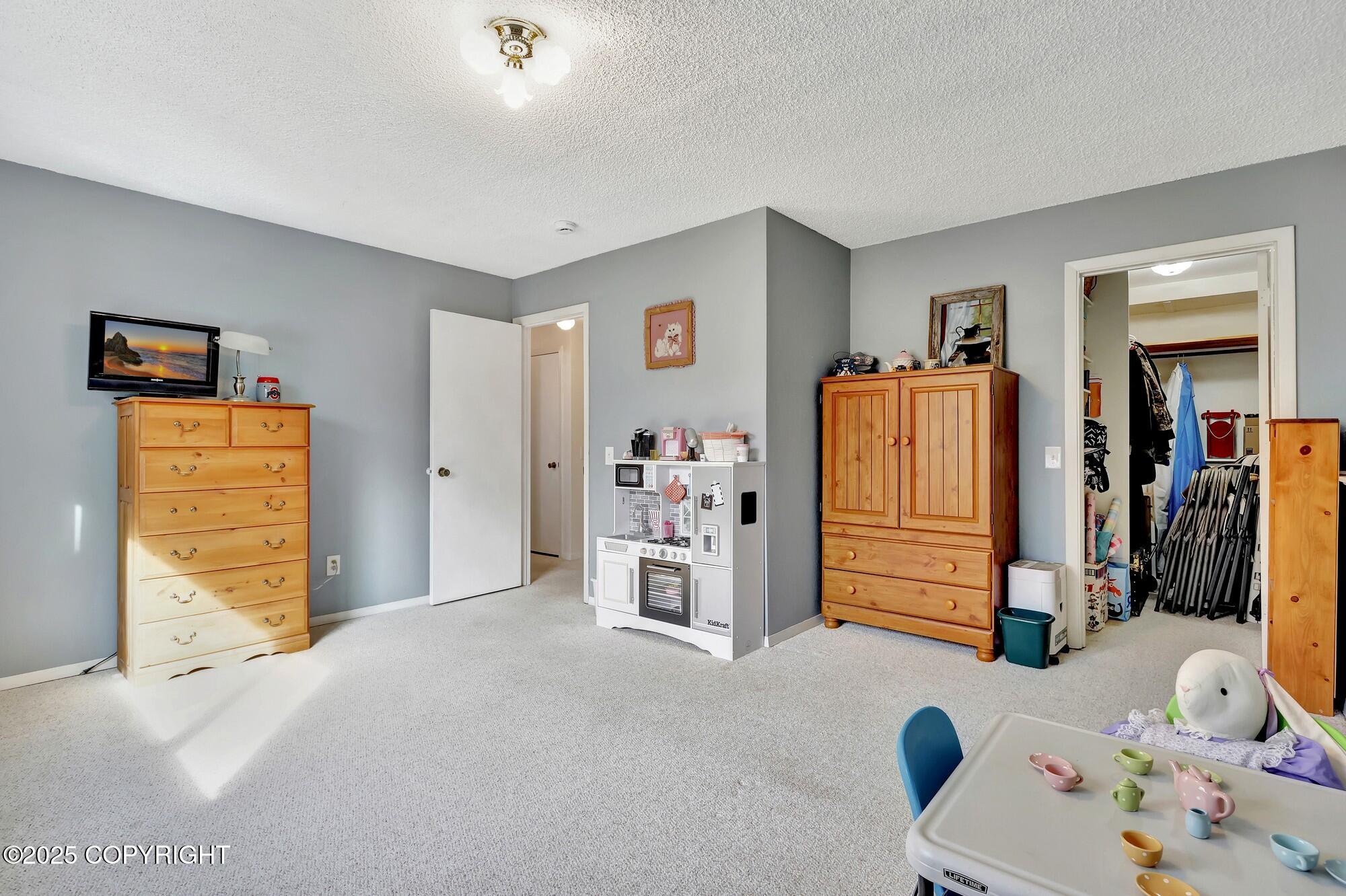 6414 Hampton Drive