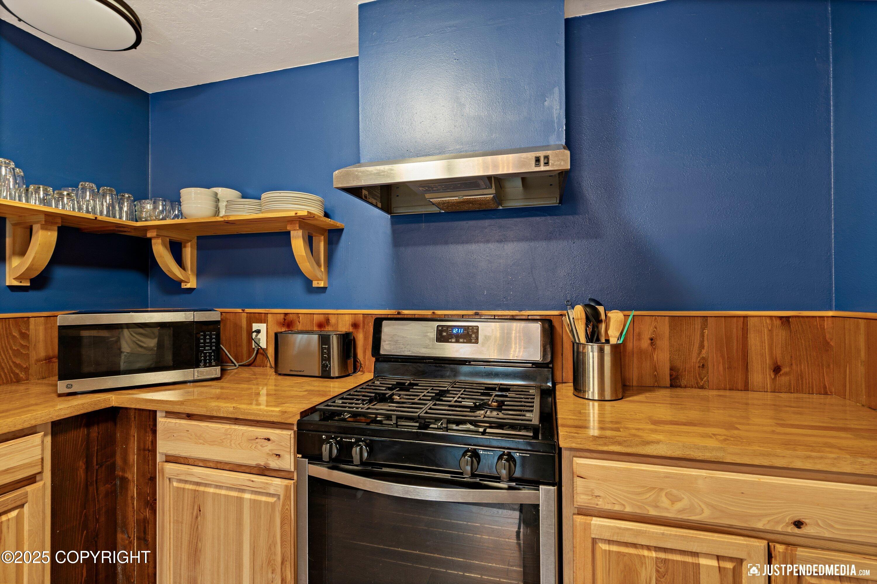 8234 Loganberry Street